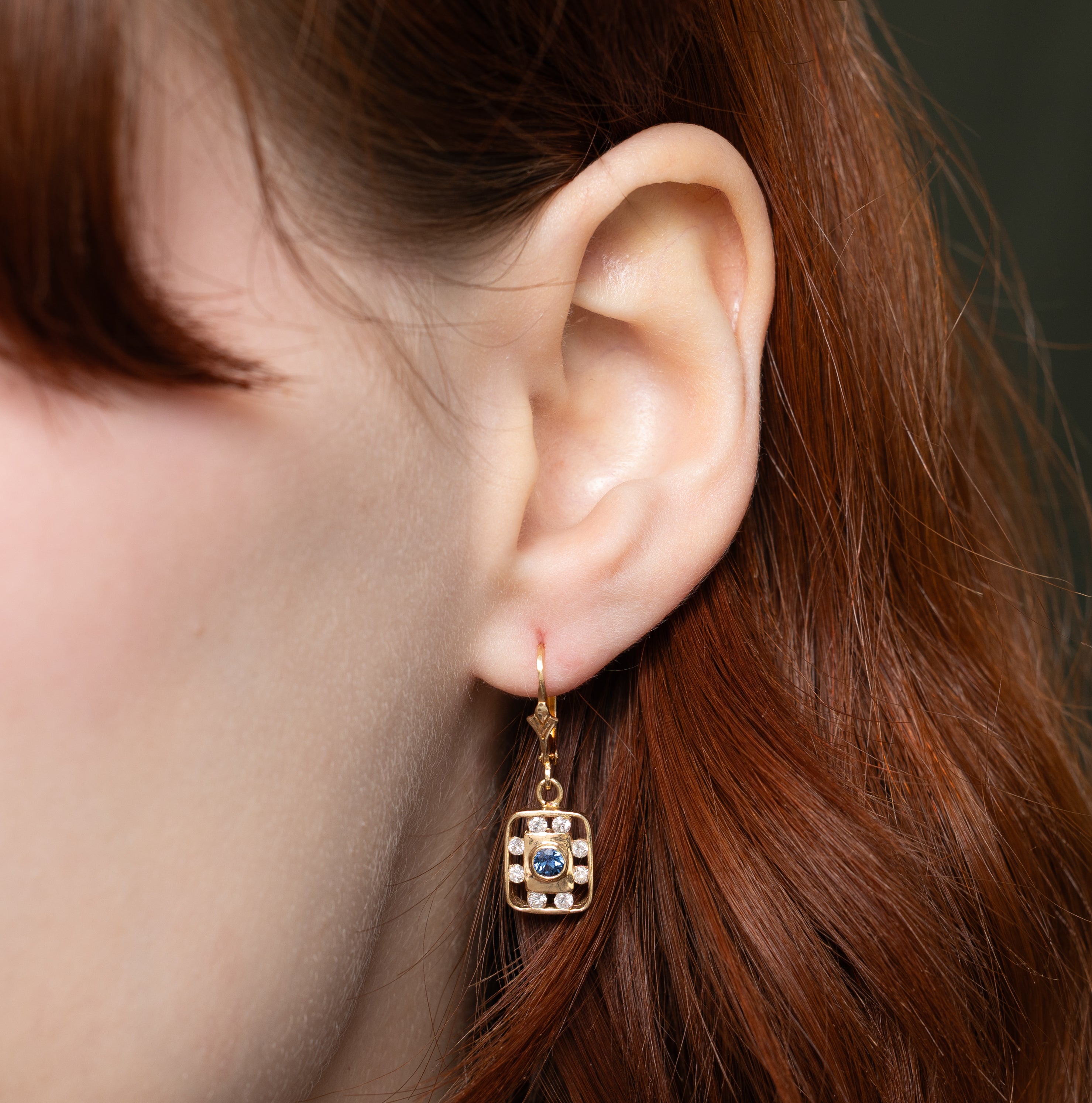 Boucles d'oreilles pendantes carrées à halo de saphirs et diamants | 0,40 ct, 0,30 ct