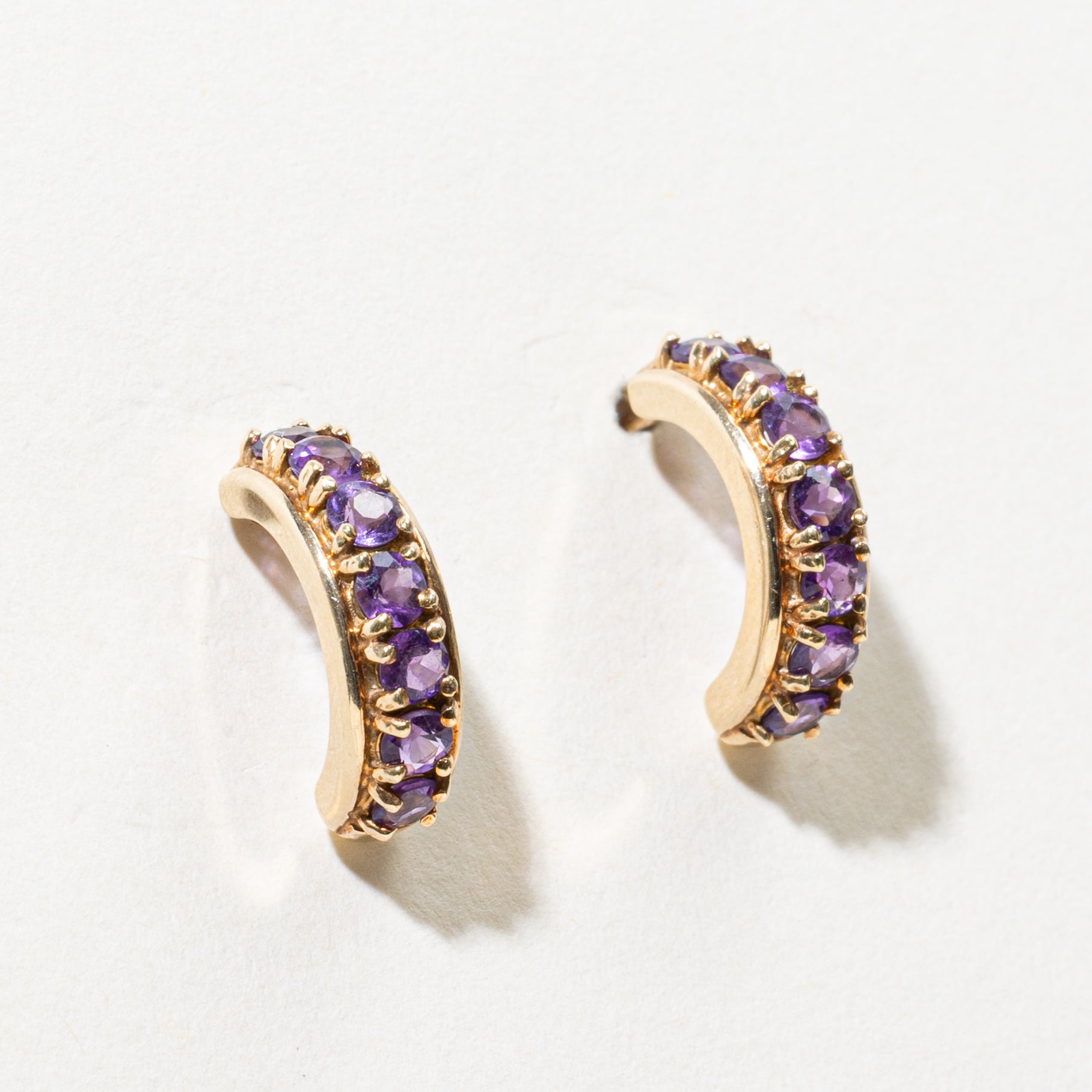 Boucles d'oreilles pendantes incurvées en améthyste, forme colonne | 1,00 ct