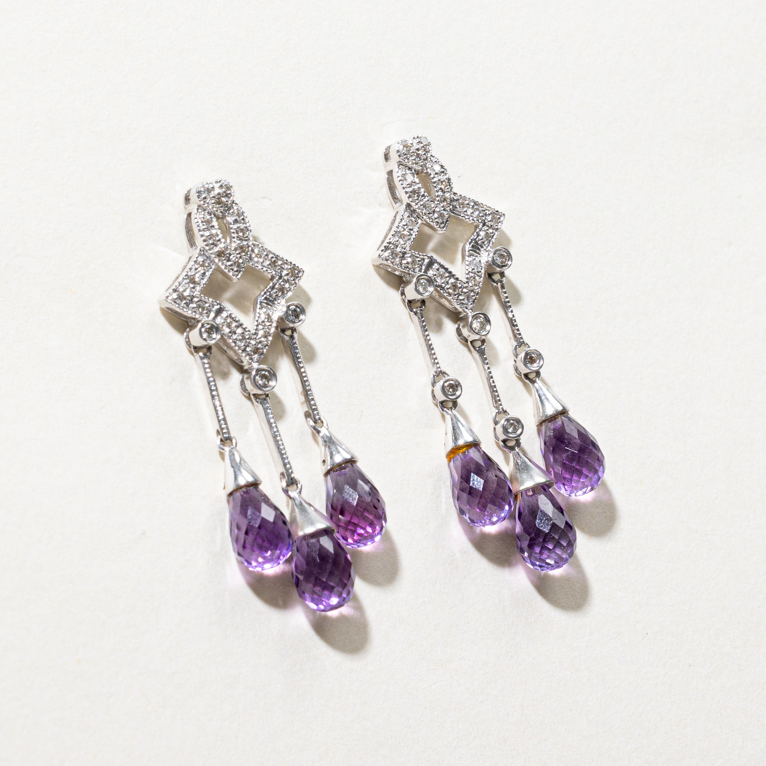Boucles d'oreilles chandelier en améthyste taille briolette et diamants, serties de perles | 6,00 ct, 0,25 ct