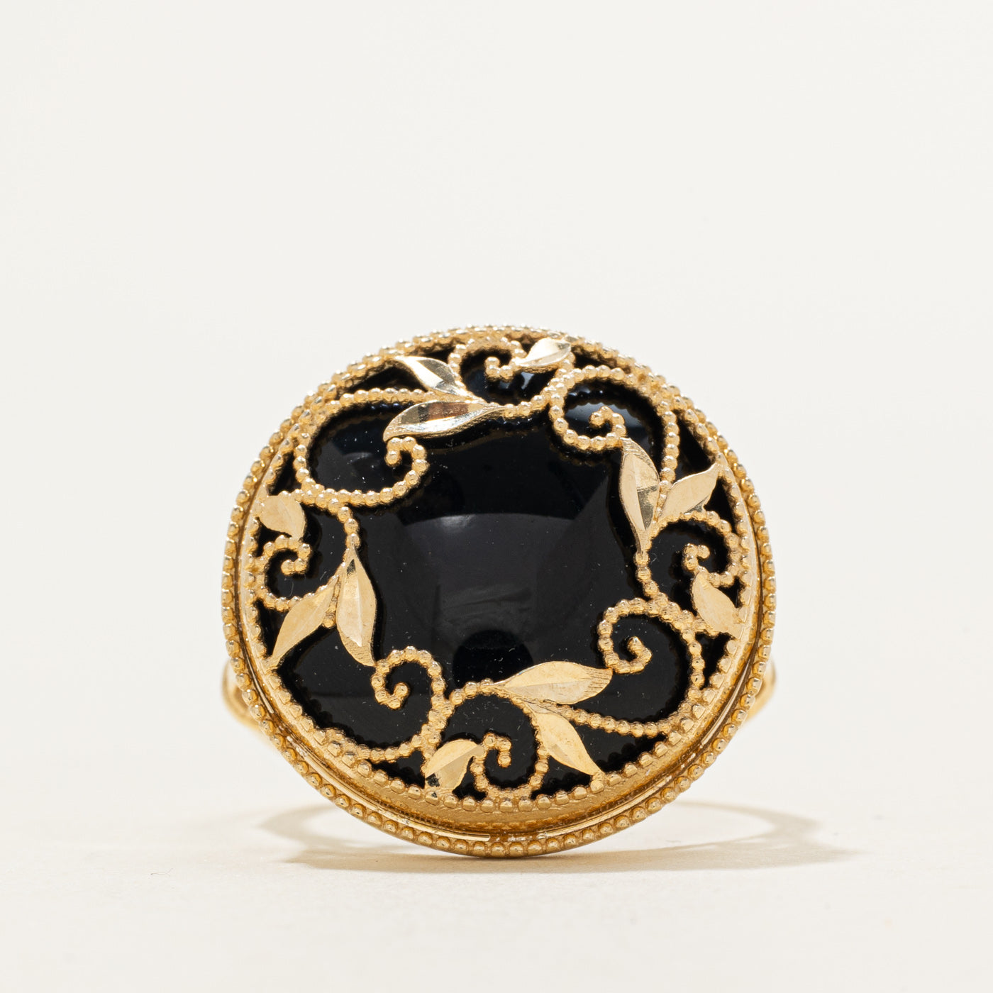 Italian Onyx Leafy Scrollwork Cocktail Ring | 10.00ct | SZ 8.0