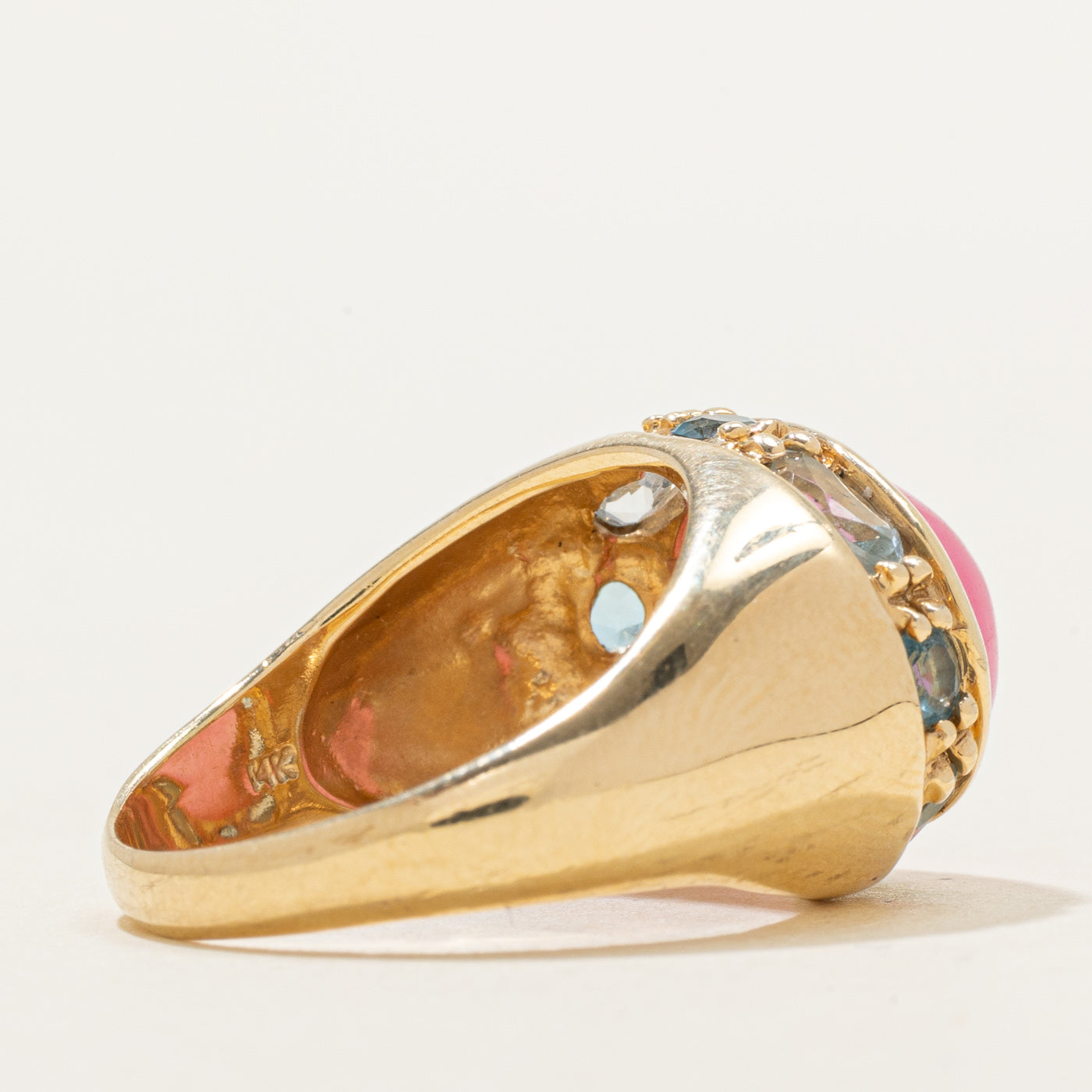 Bague cocktail en cabochon de jadéite teintée, aigue-marine et topaze | 6 ct | Taille 8,0