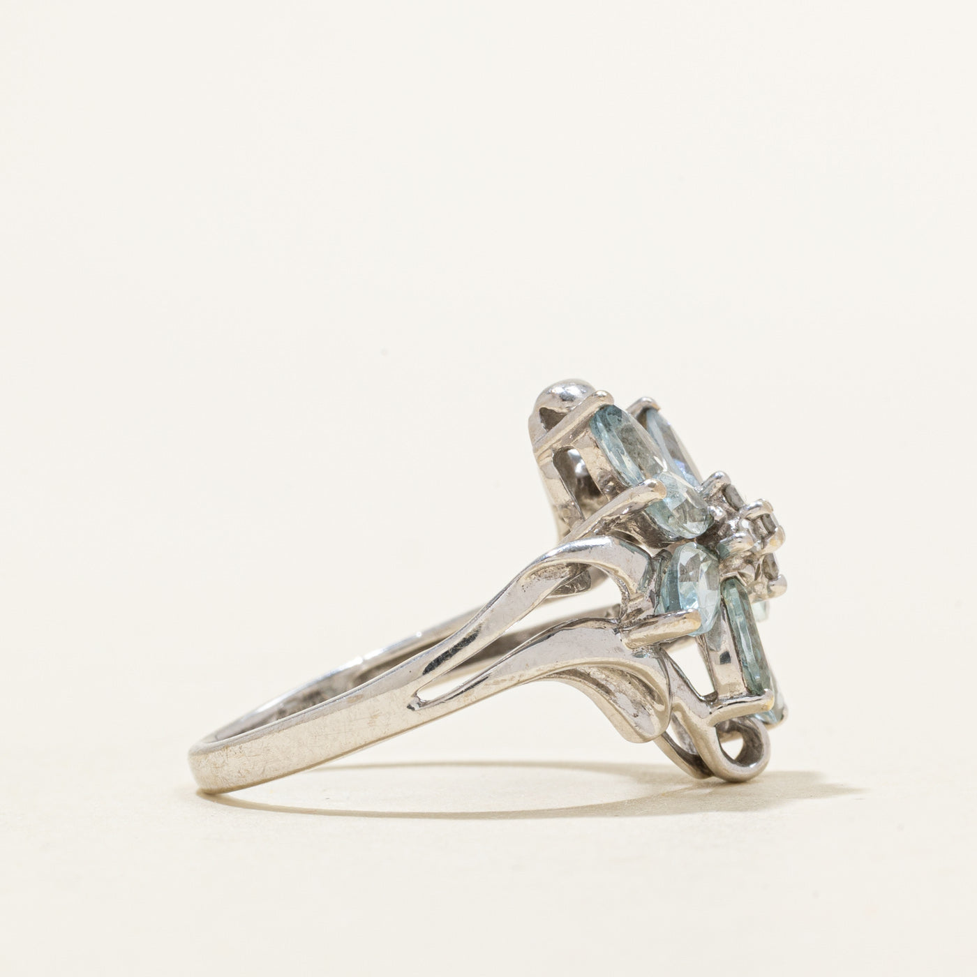 Bague cocktail florale en diamants et taille marquise | 1,00 ct, 0,05 ct | Taille 6