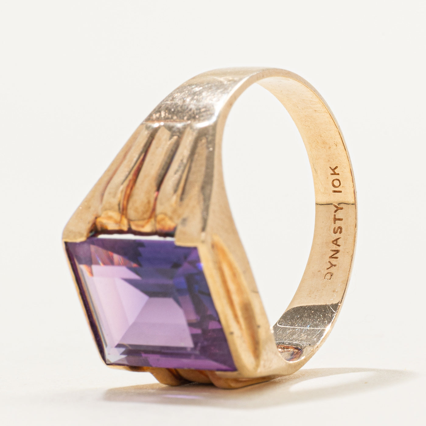 Bague cocktail épaisse en saphir synthétique rainuré | 5,00 ct | Taille 8,25