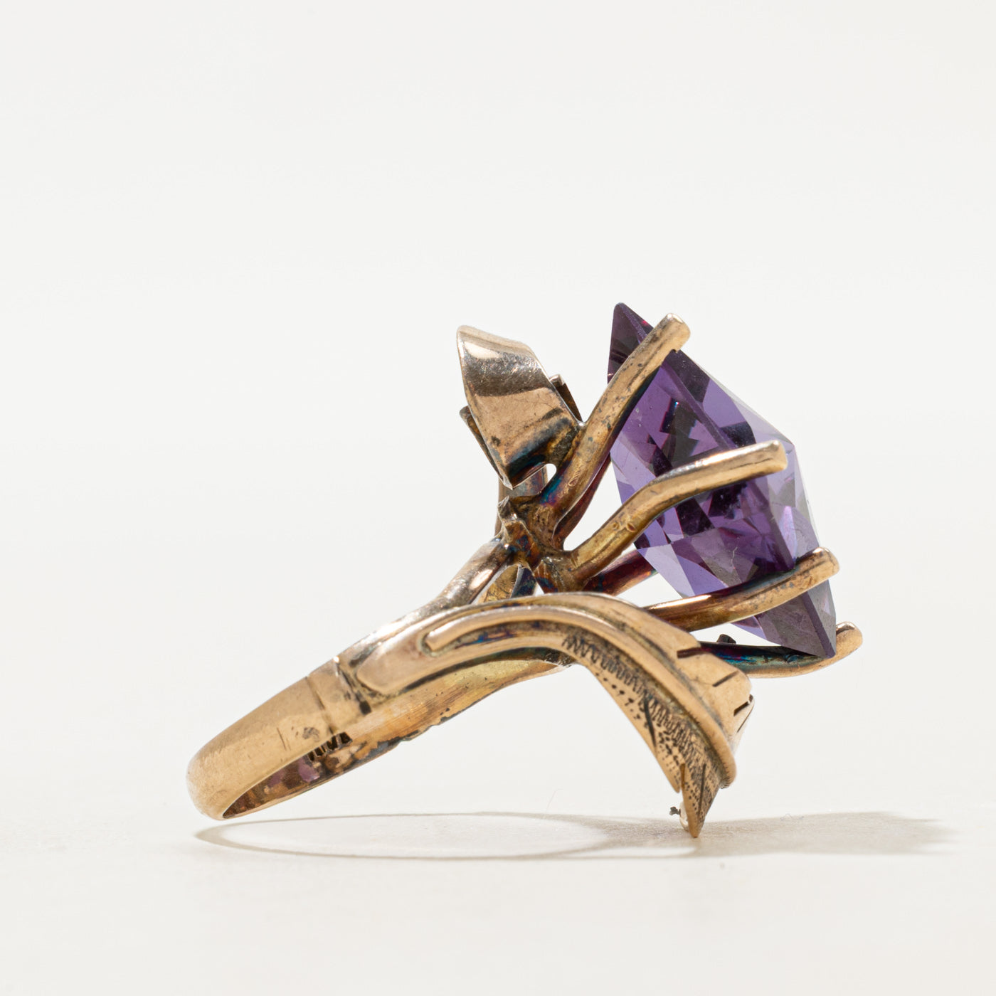 Synthetic Colour Change Sapphire Leaf Cocktail Ring | 22.00ct | SZ 6.75