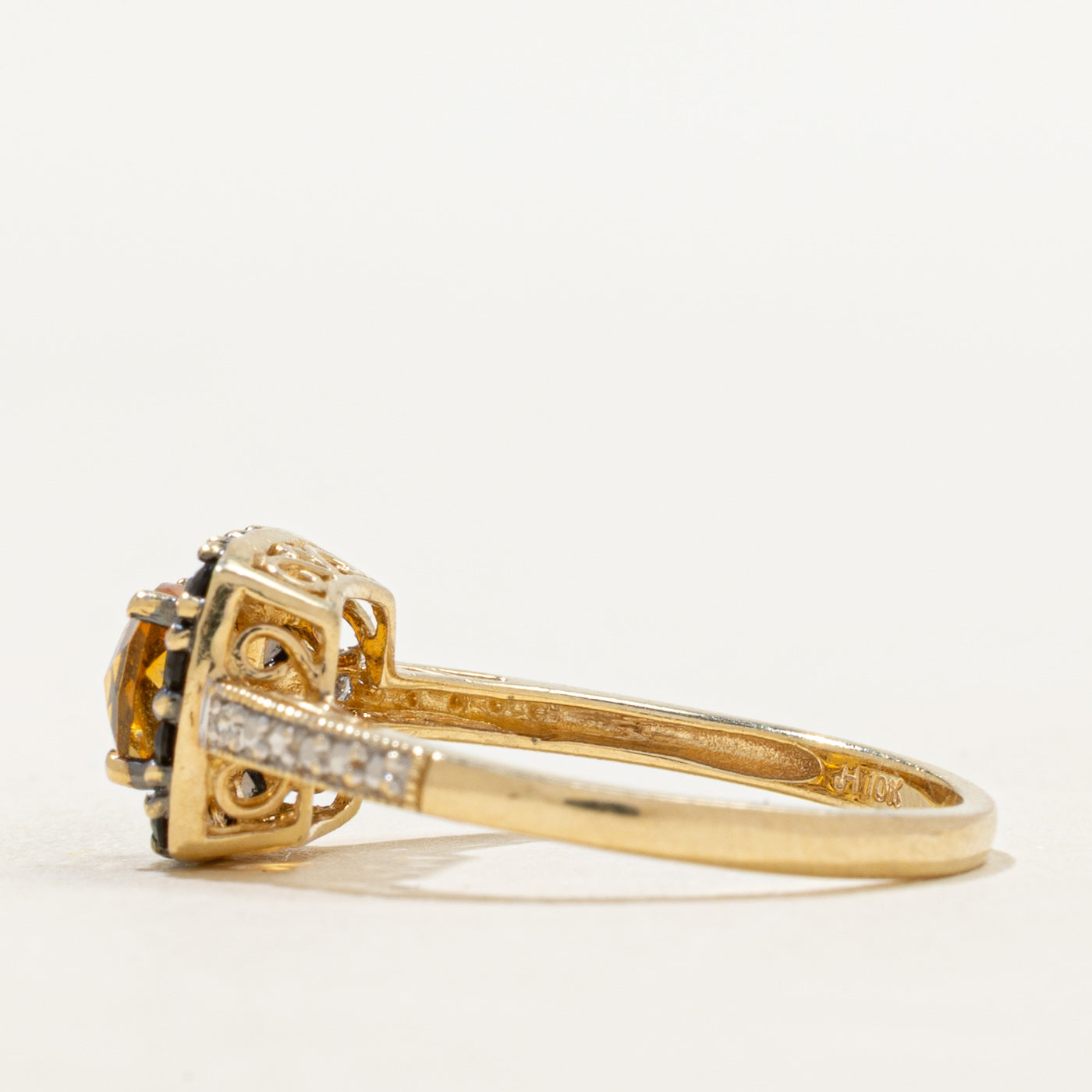 Bague halo en citrine à damier, quartz fumé et diamants | 0,49 ct, 0,15 ct au total | Taille 6,5