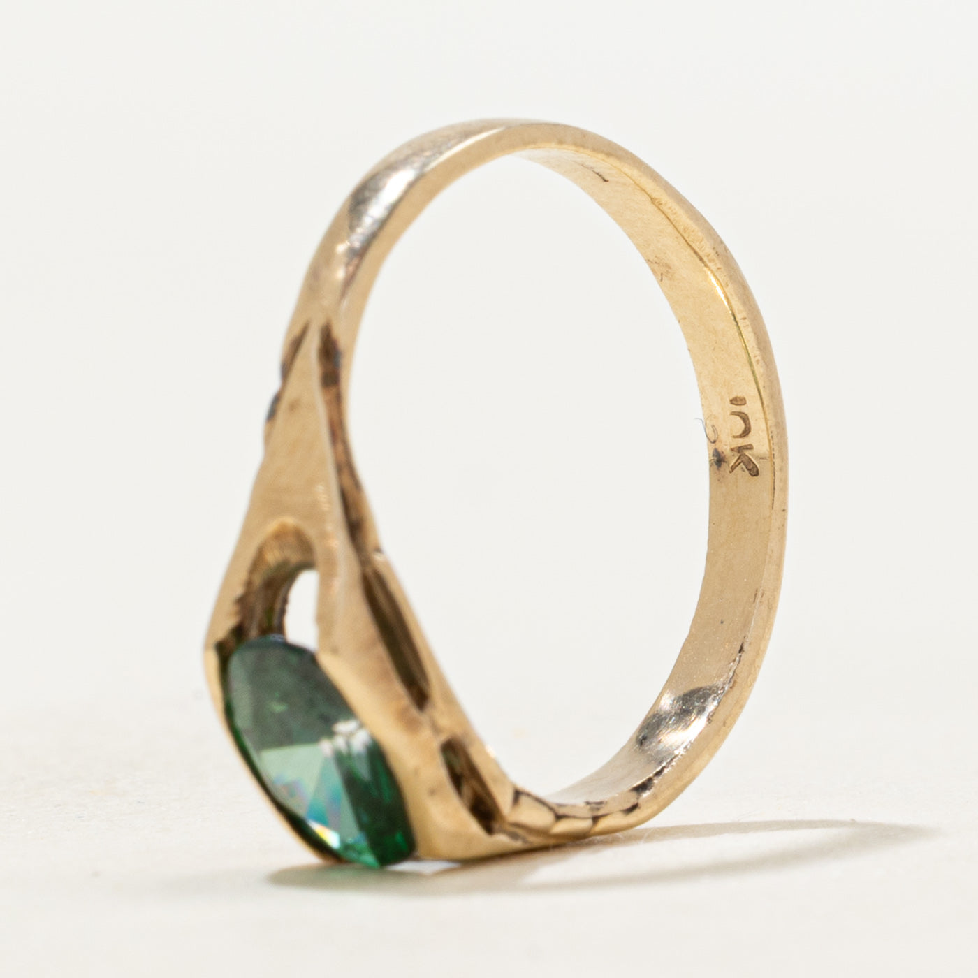 Pasté Green Glass Glass Open Shank Ring | 0.67ct | SZ 4.75