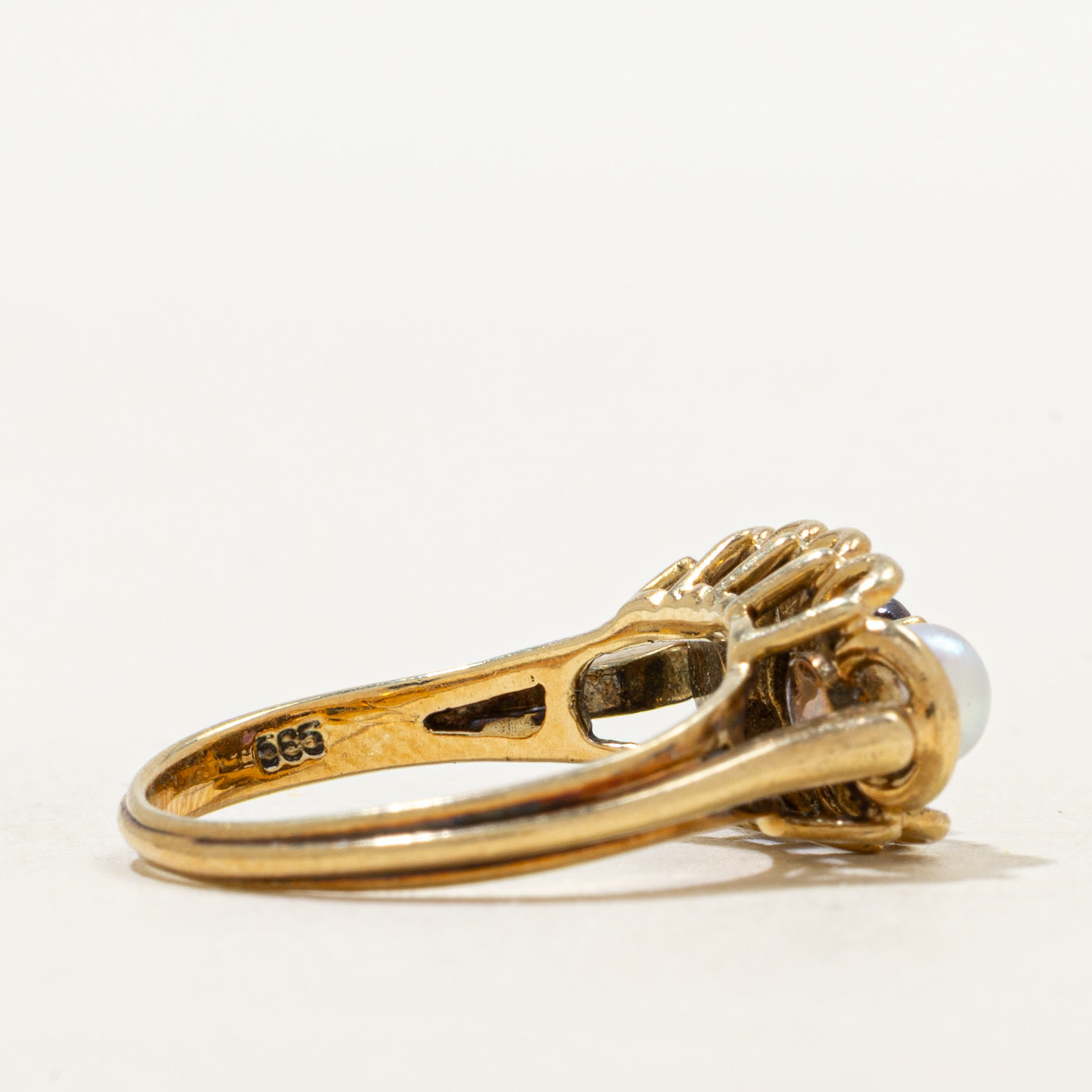 Three Stone Amethyst & Pearl Openwork Ring | 0.46ct | SZ 5