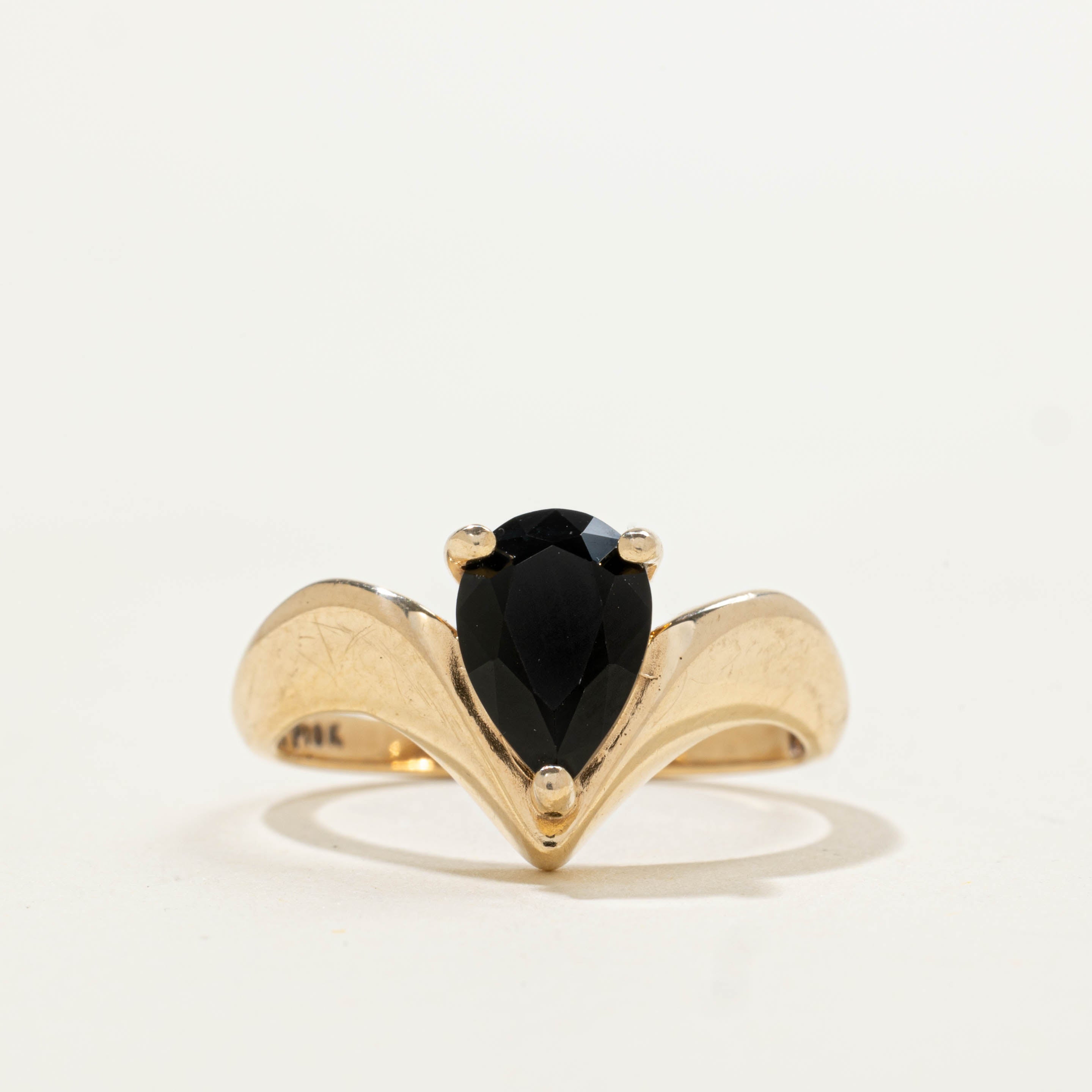 10k Pear Cut Onyx Chevron Ring | 1.00ct | SZ 5