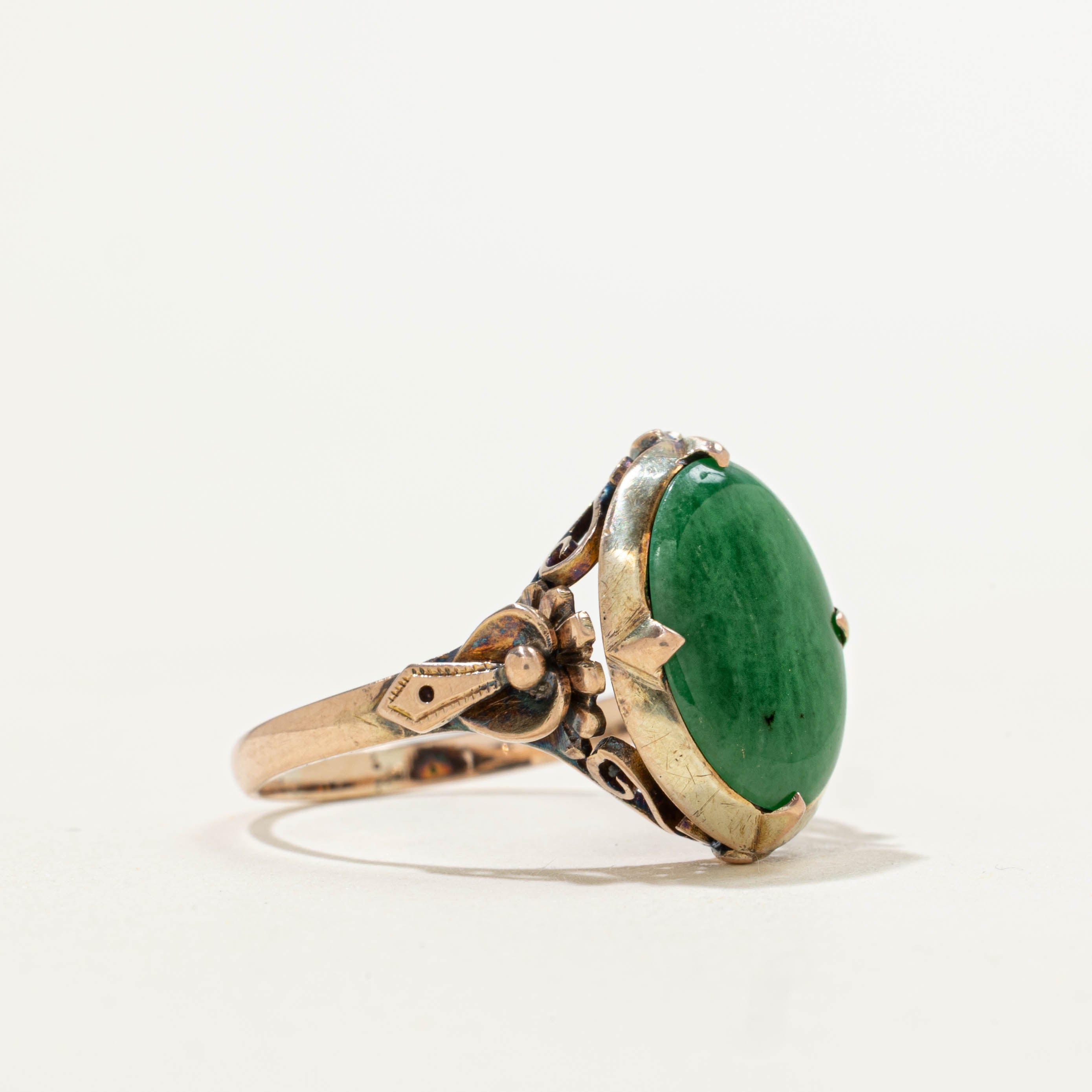 10k Oval Cut Jadeite Ornate Ring | 2.0ct | SZ 6.75