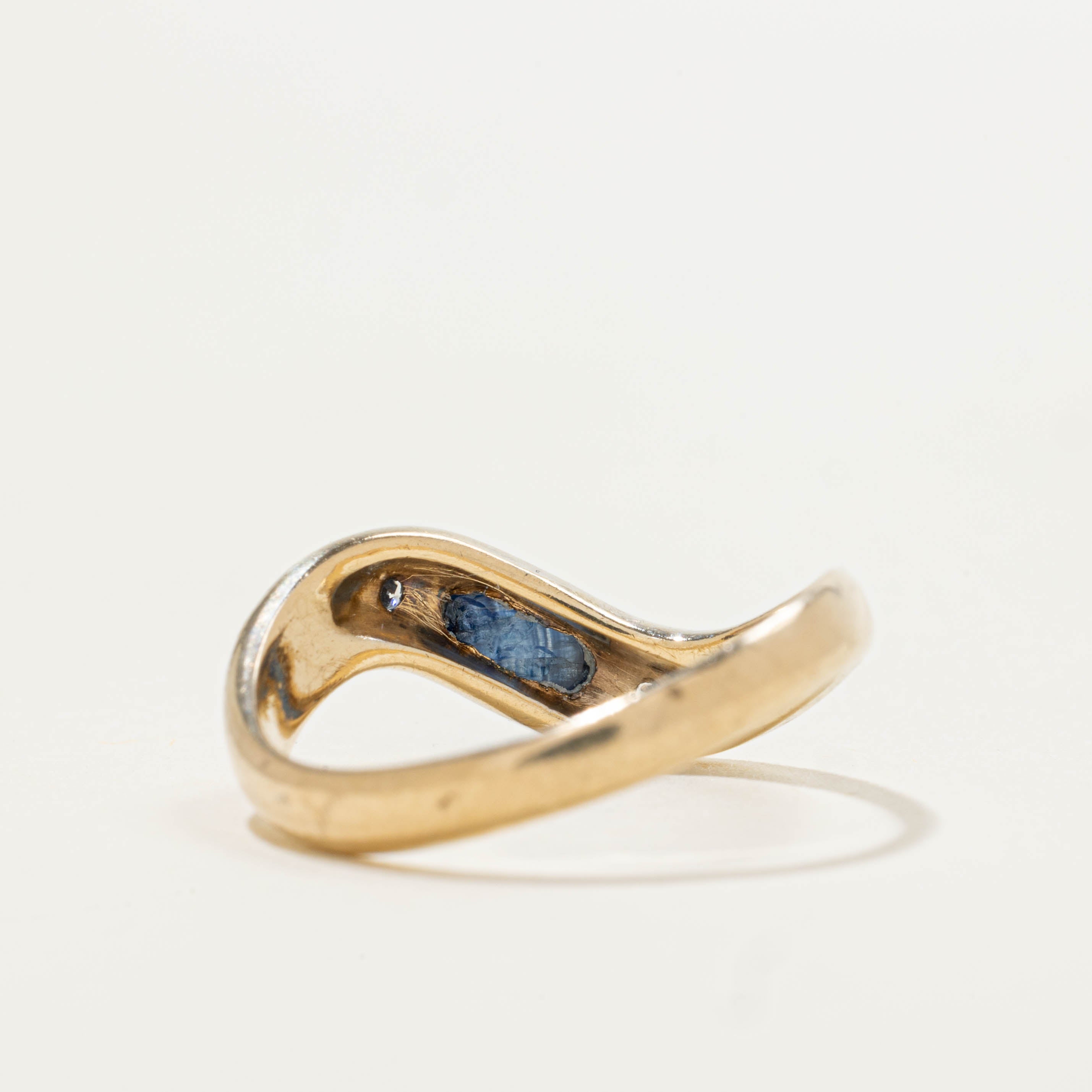 14k Flush Set Sapphire & Diamond Wave Ring | 0.60ct, 0.03ctw | SZ 6