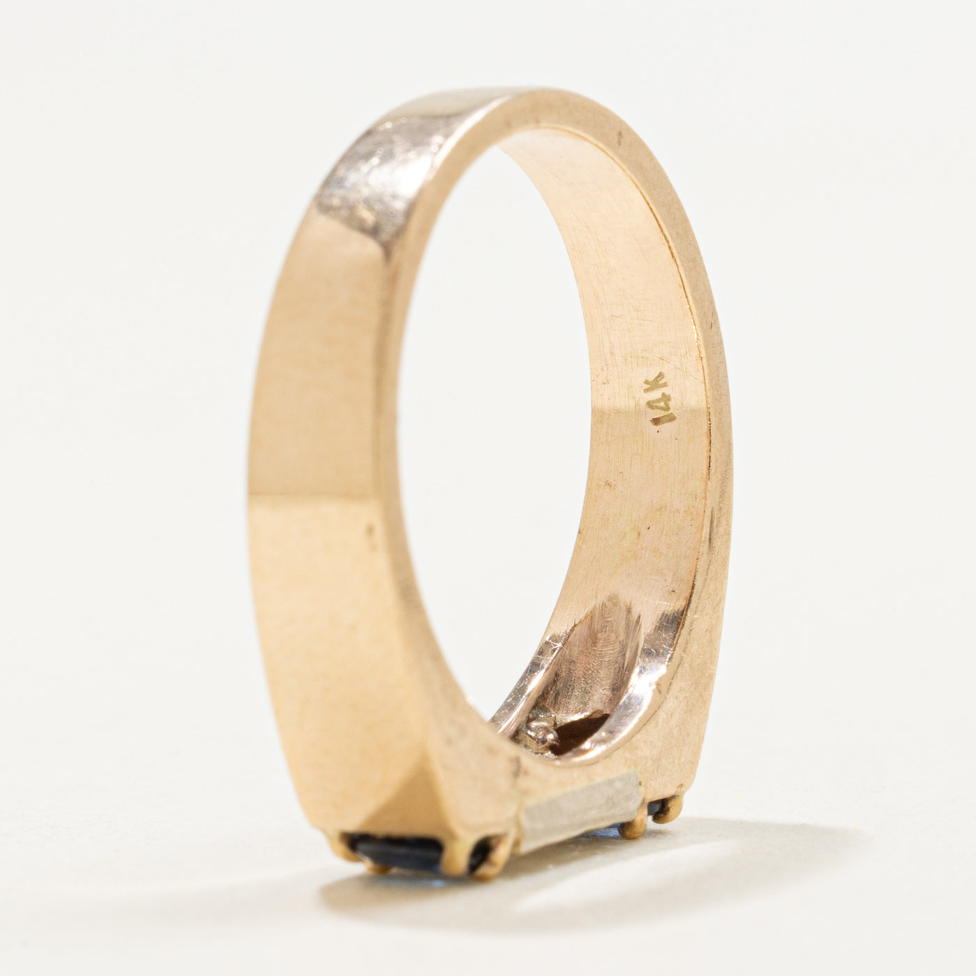 Bague géométrique en or 14 carats sertie de saphirs et de diamants | 0,40 ct, 0,27 ct au total | Taille 7,75