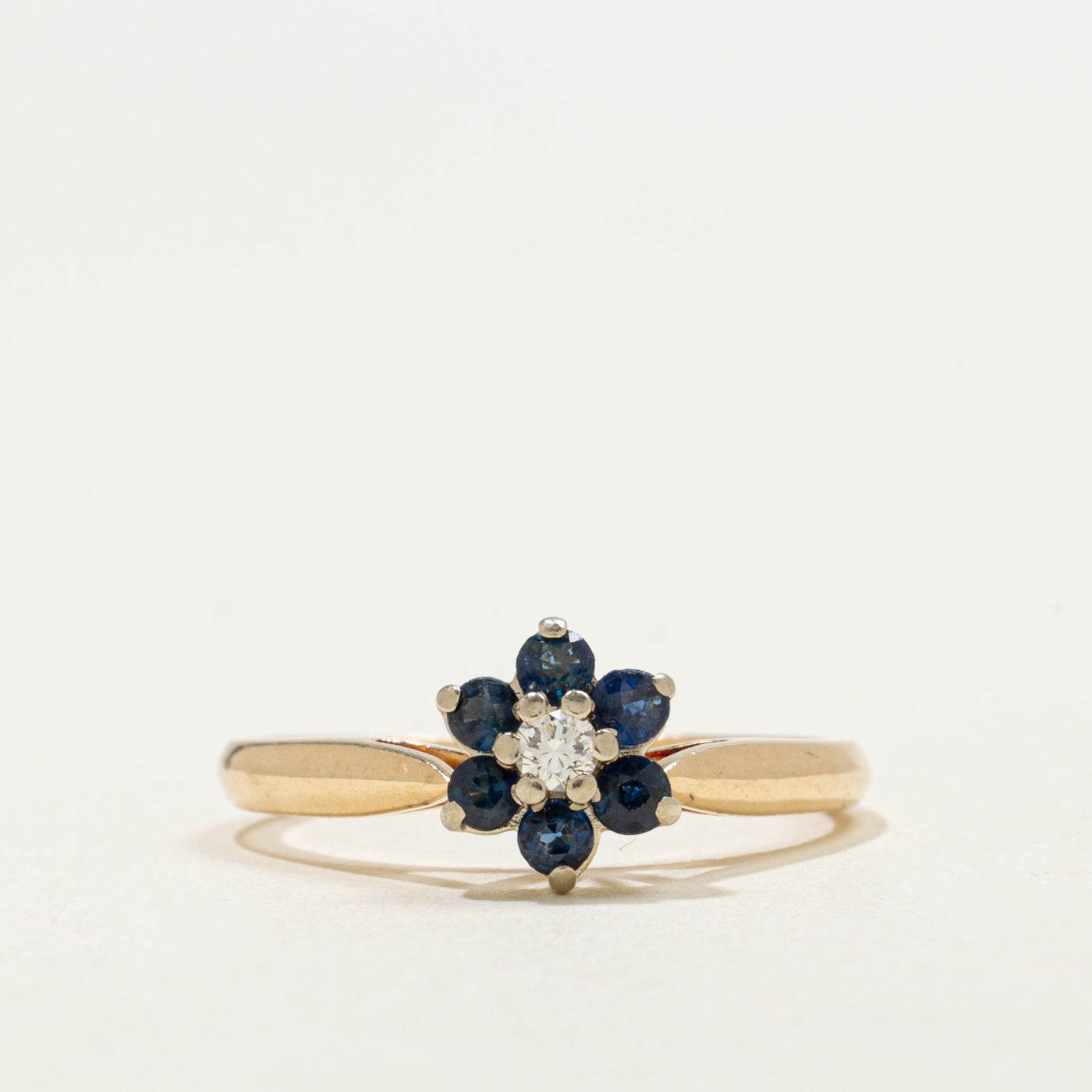 14K Diamond & Sapphire Floral Cluster Ring | 0.06ct, 0.30ctw | SZ 4.75