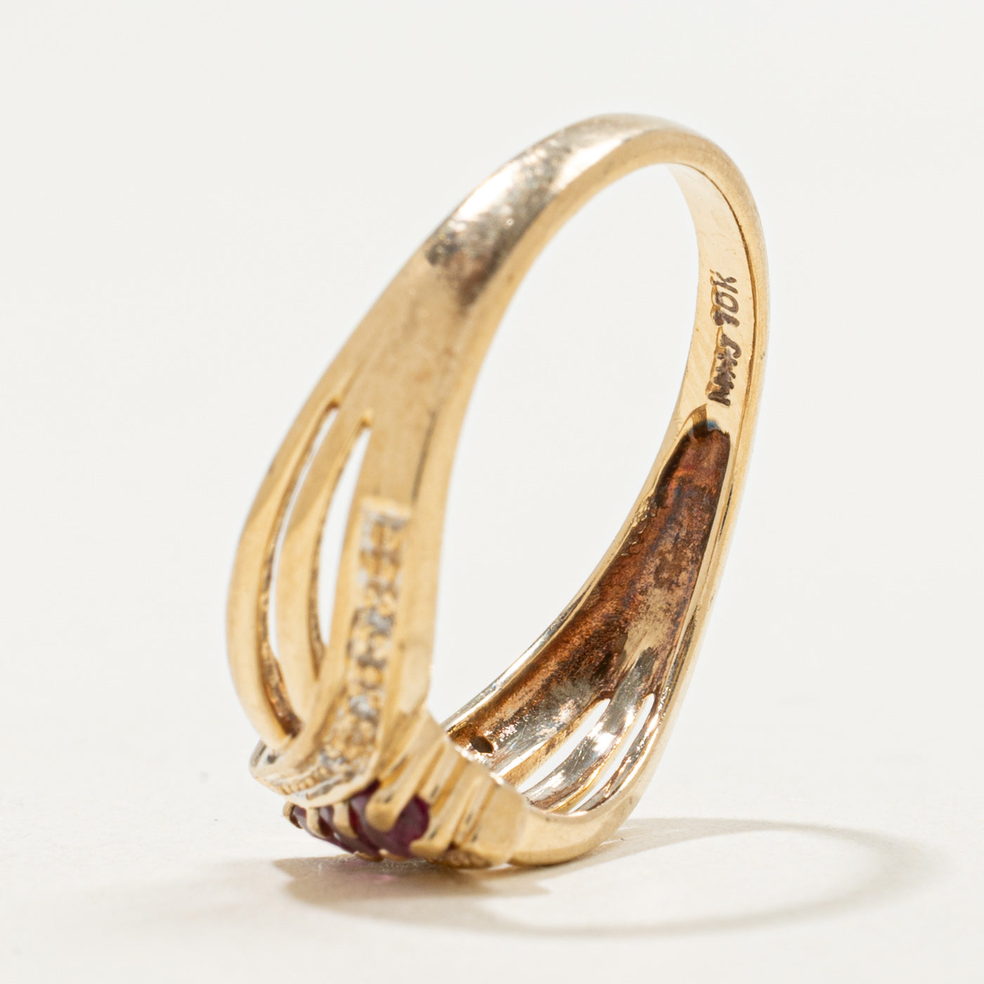 10K Round Cut Ruby & Diamond Grooved Bypass Ring | 0.25ct, 0.02ctw | SZ 7.5