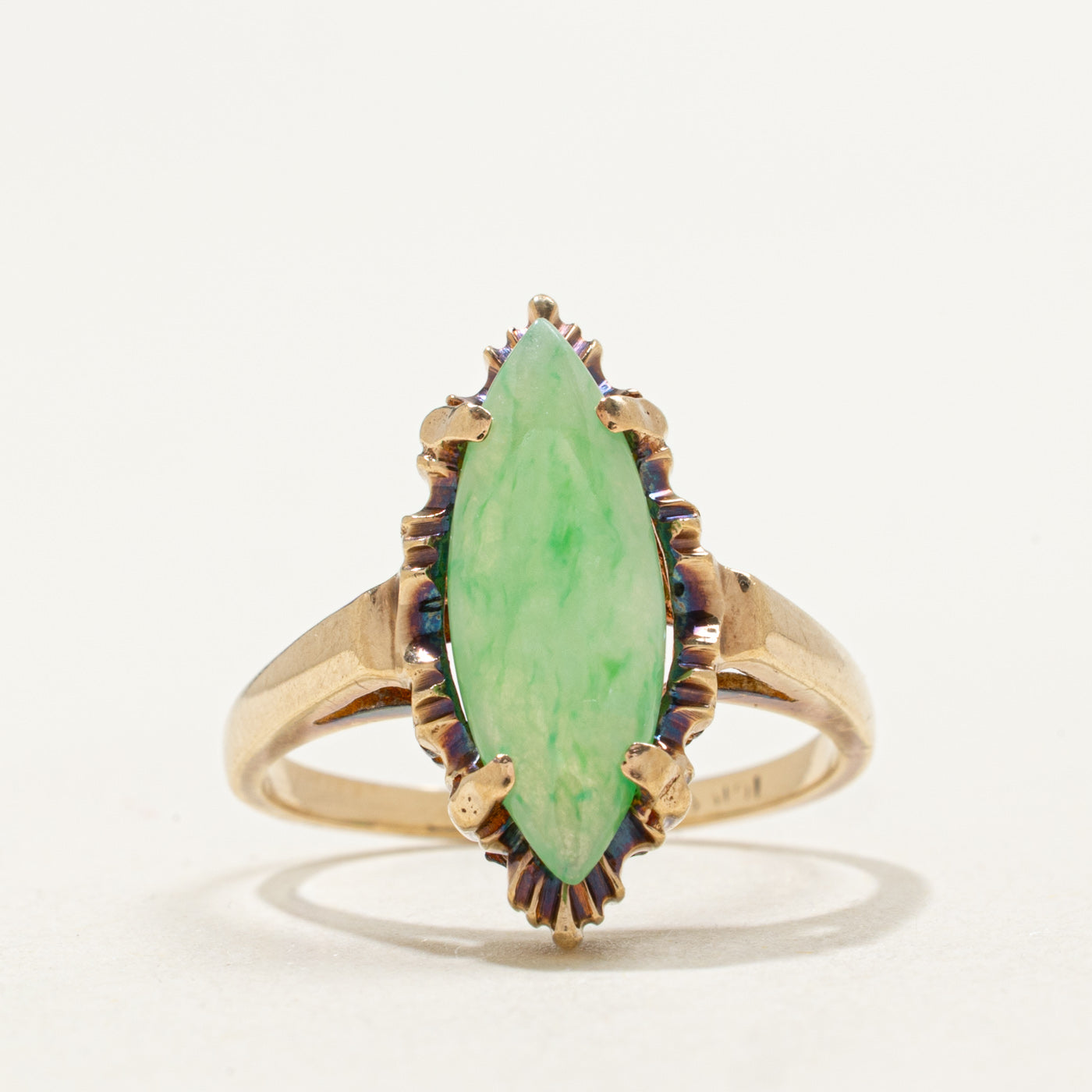 Bague navette texturée en jade cabochon 10K | 2,00 ct | Taille 5,5