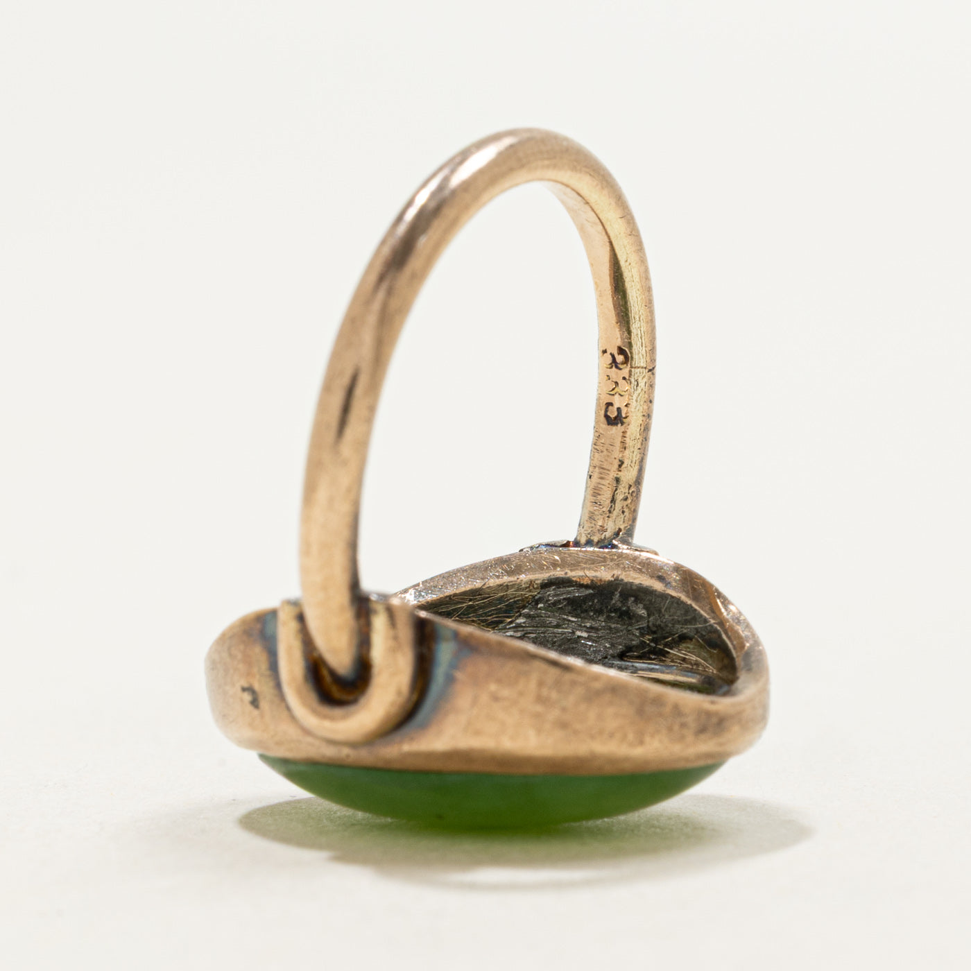 Bague en jade néphrite cabochon 8K | 8,00 ct | Taille 5,5
