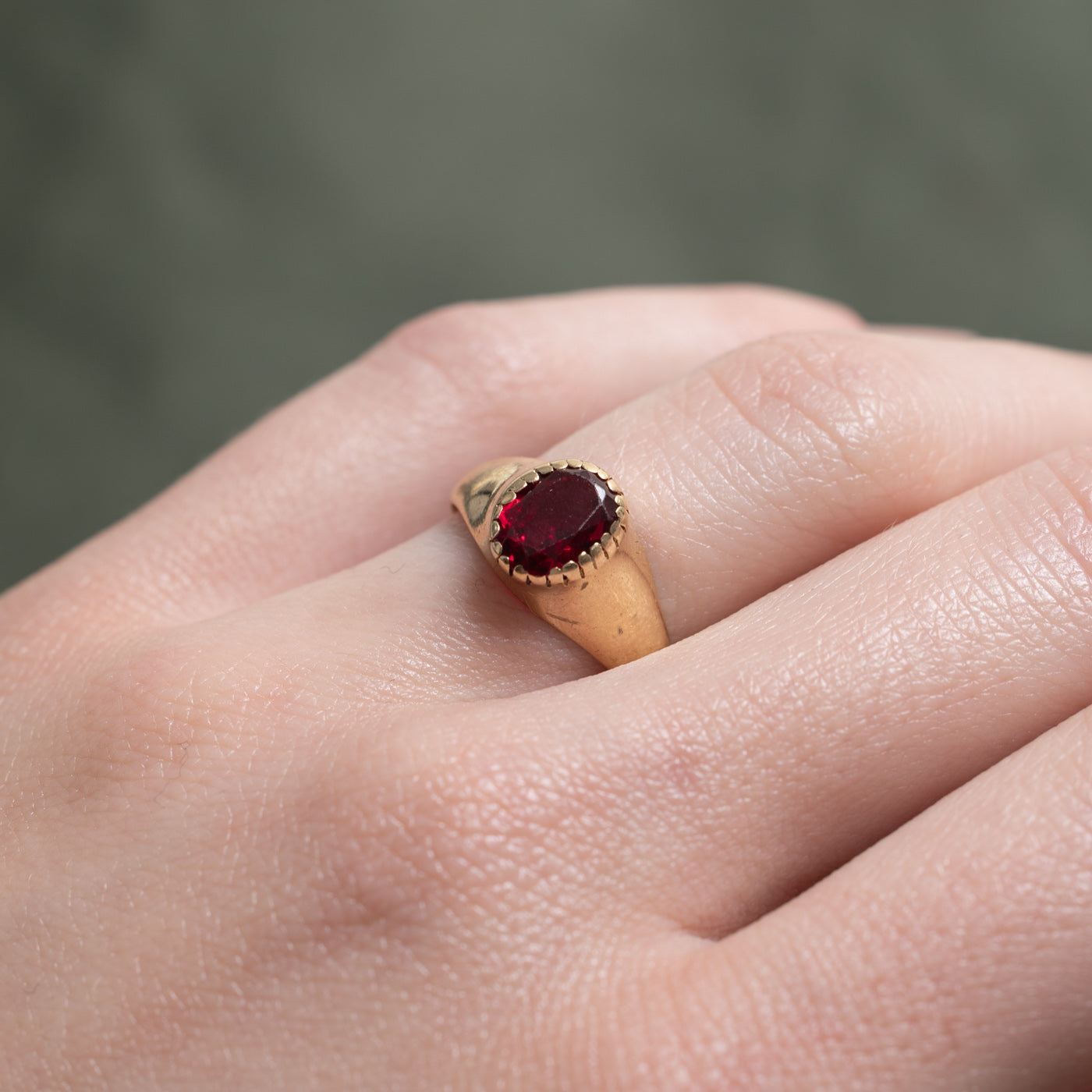 Bague en or 10 carats avec rubis synthétique ovale | 1,00 ct | Taille 5,5