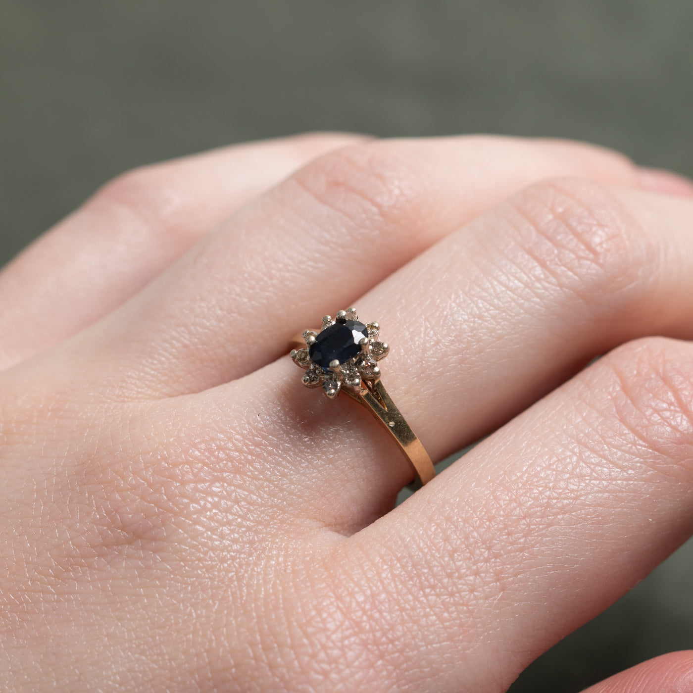 10K Oval Cut Sapphire & Diamond Petal Halo Ring | 0.45ct, 0.10ctw | SZ 6.25