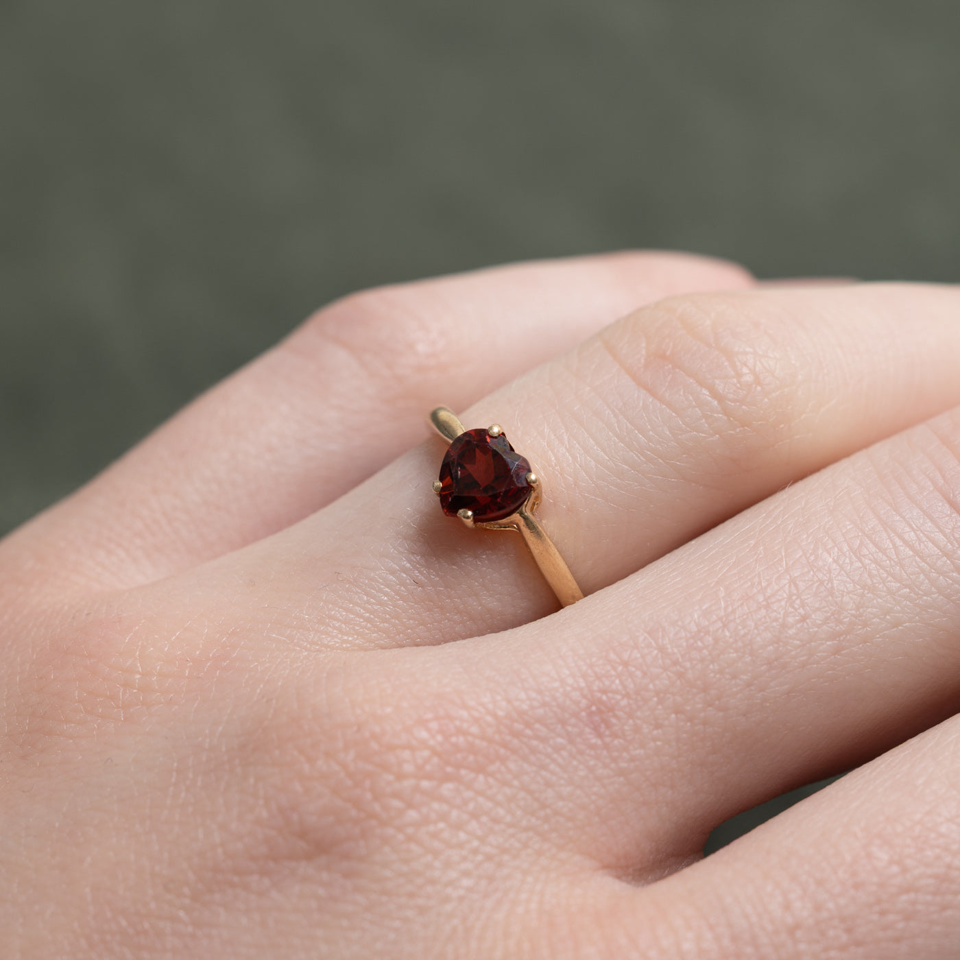 10K Heart Cut Garnet Ring | 1.00ct | SZ 4.75