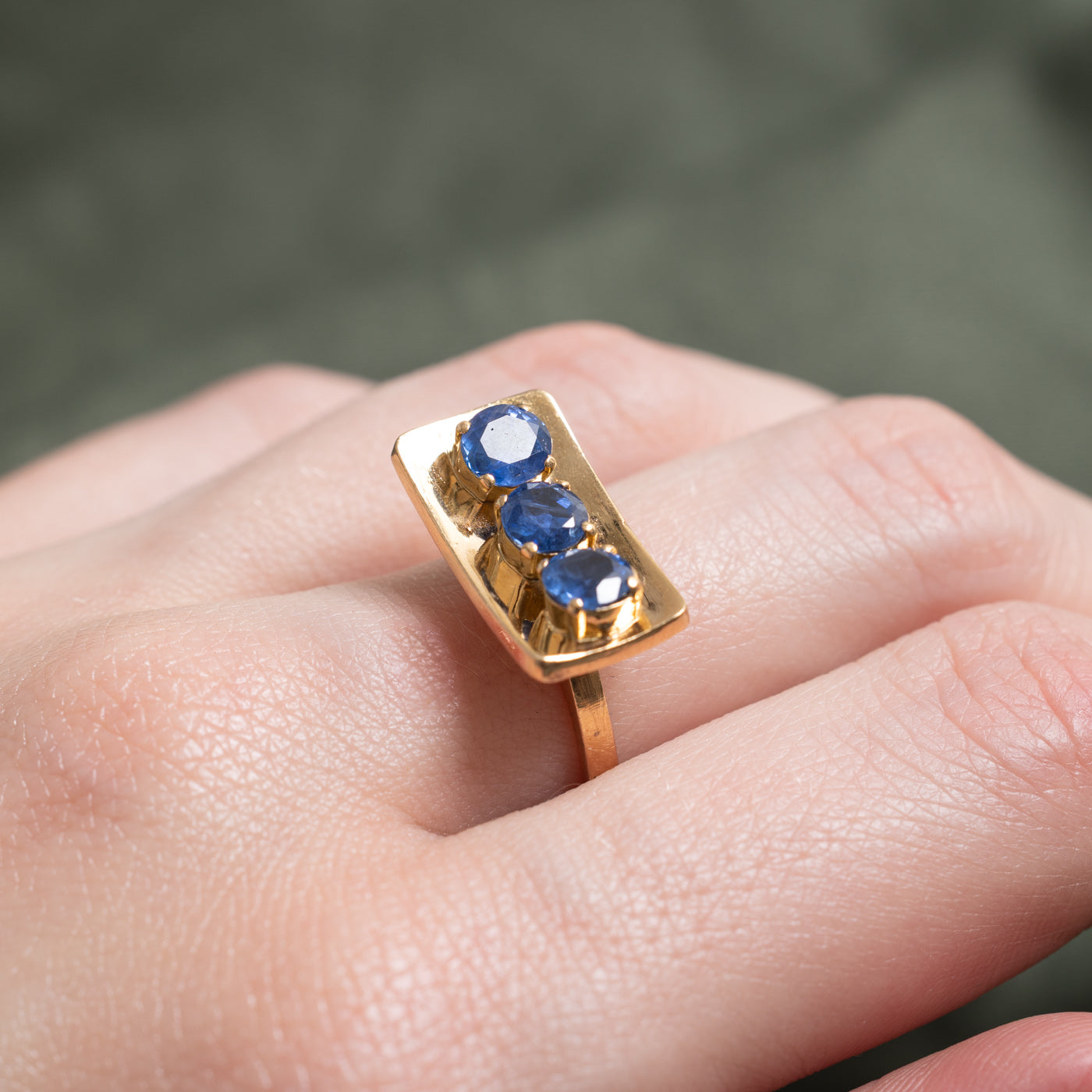 Three Stone Sapphire Cocktail Ring | 2.10ctw | SZ 6.0 |