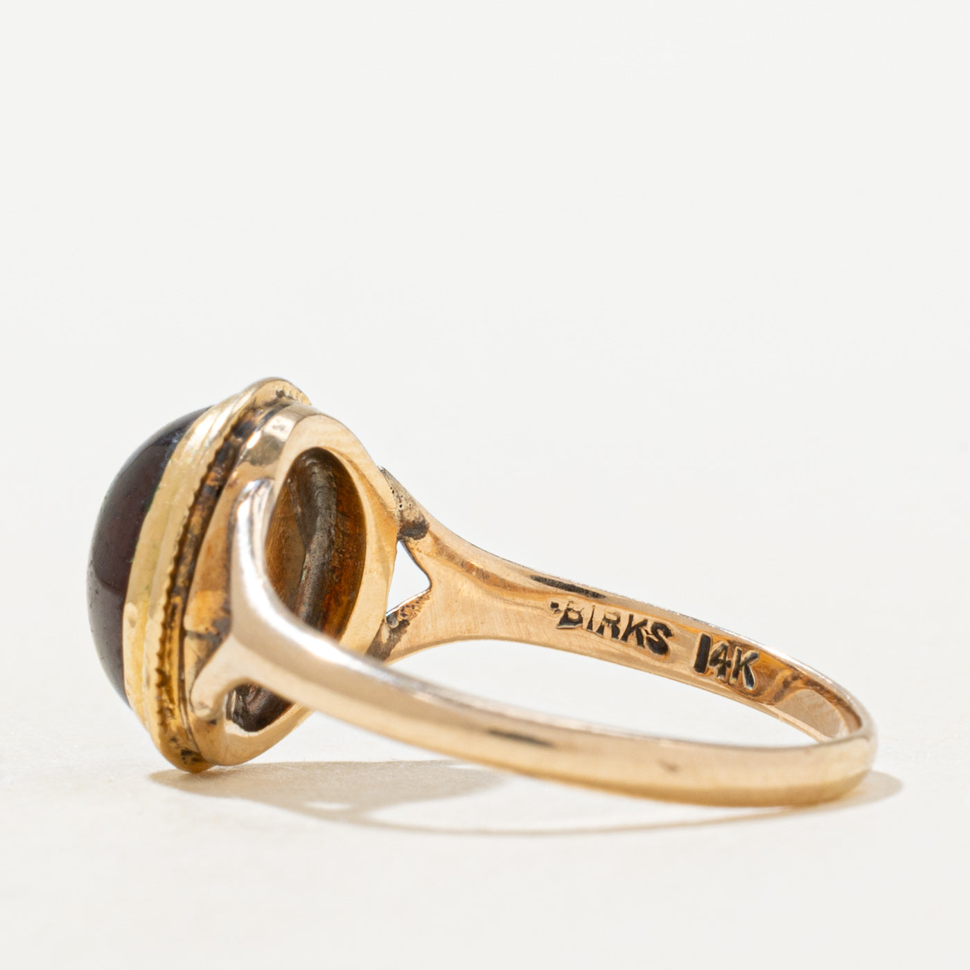 'Birks' Bezel Set Oval Cabochon Garnet Ring | 3.0ct | SZ 5.5 |