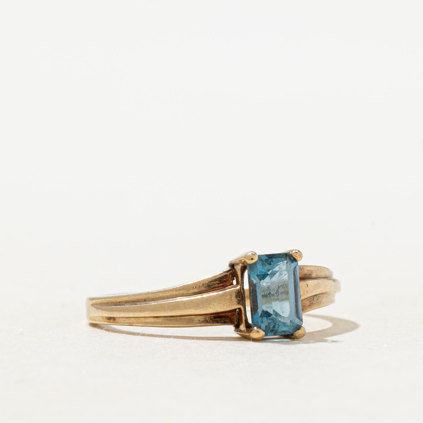 Blue Topaz Solitaire Ring | 0.75ct | SZ 6.5 |