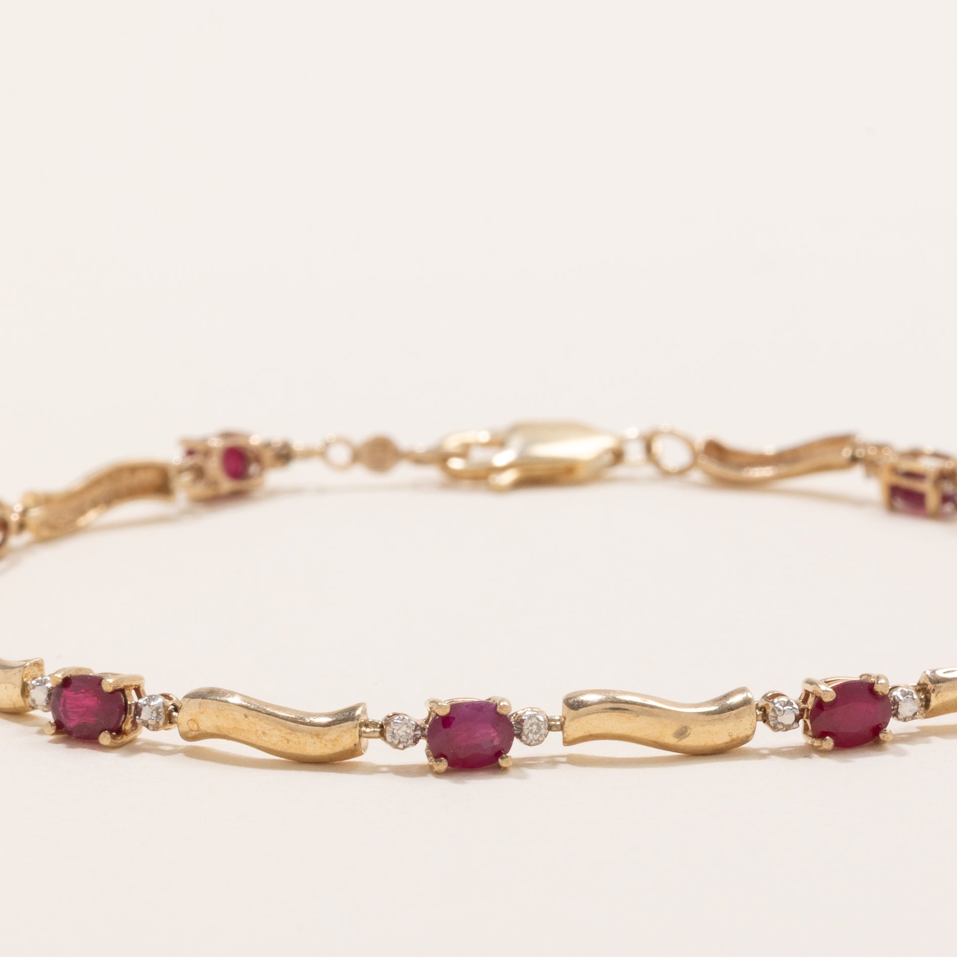 Synthetic Ruby & Diamond Gemstone Bracelet | 1.7ctw, 0.01ctw | 7.25" |