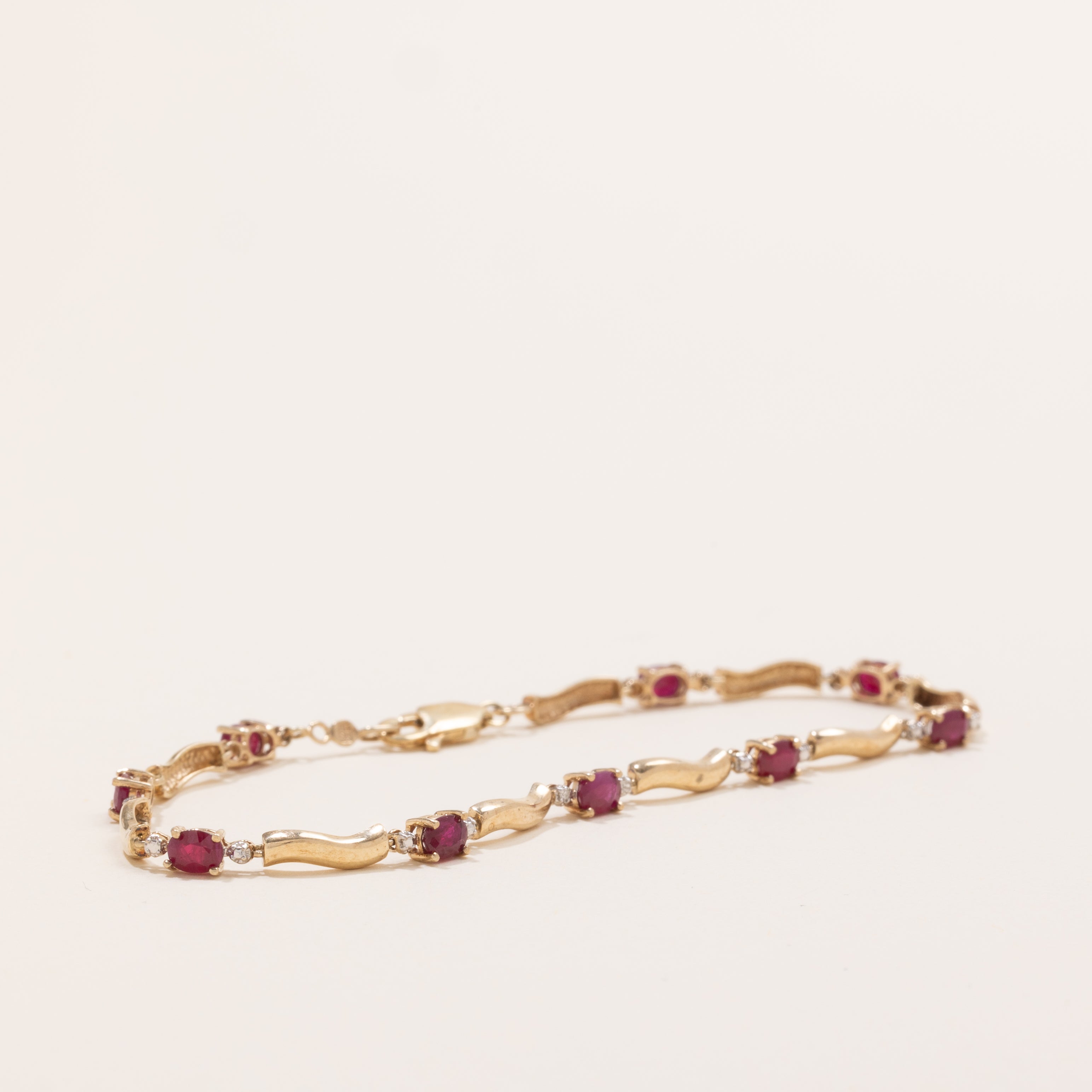 Synthetic Ruby & Diamond Gemstone Bracelet | 1.7ctw, 0.01ctw | 7.25" |