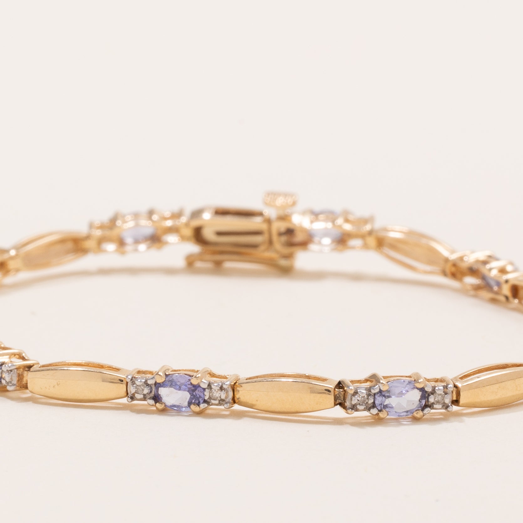 Tanzanite & Diamond Gemstone Bracelet | 1.25ctw, 0.1ctw | 6.75" |