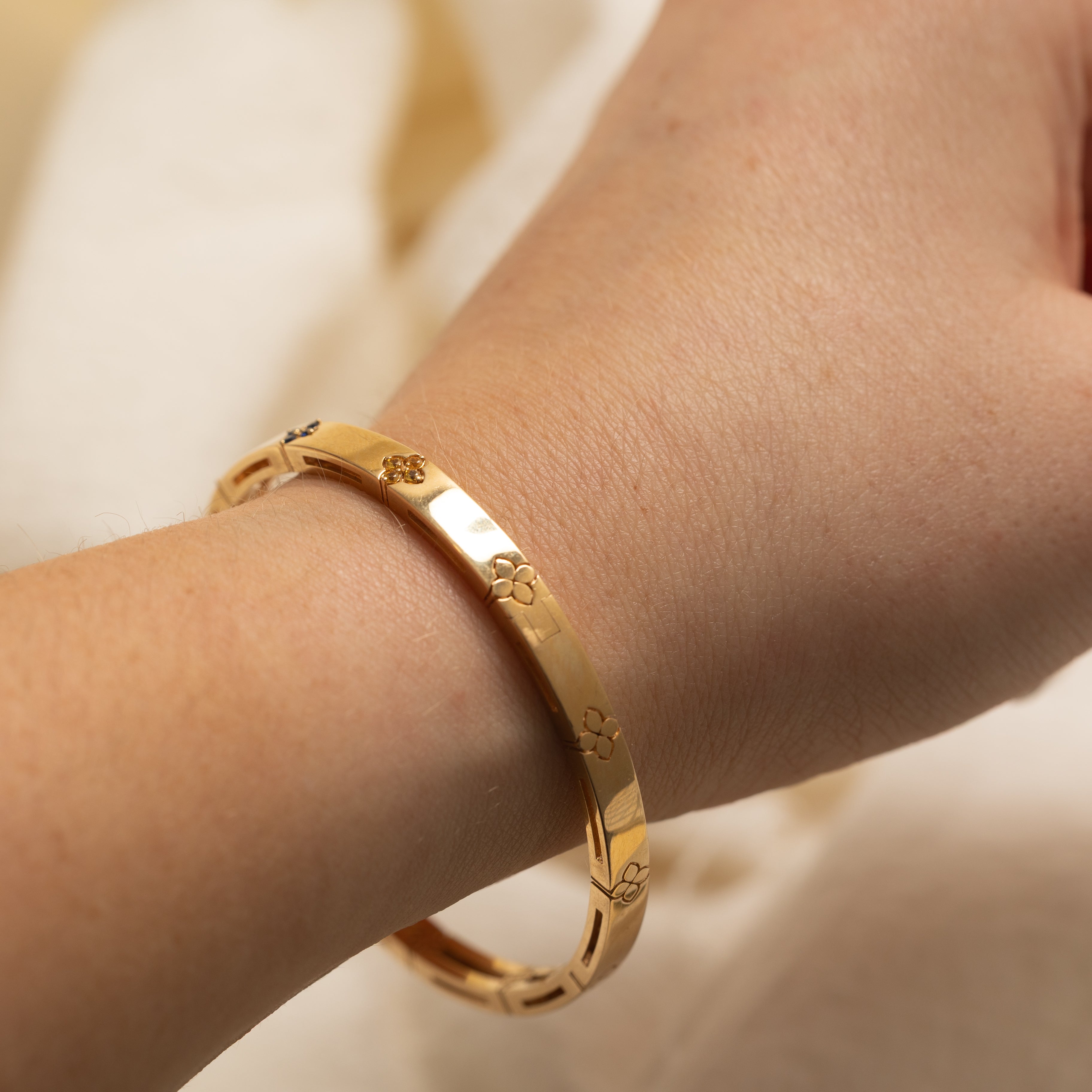 'Roberto Coin' Love In Verona Rainbow Bangle | 0.15, 0.02ctw | 7.25" |