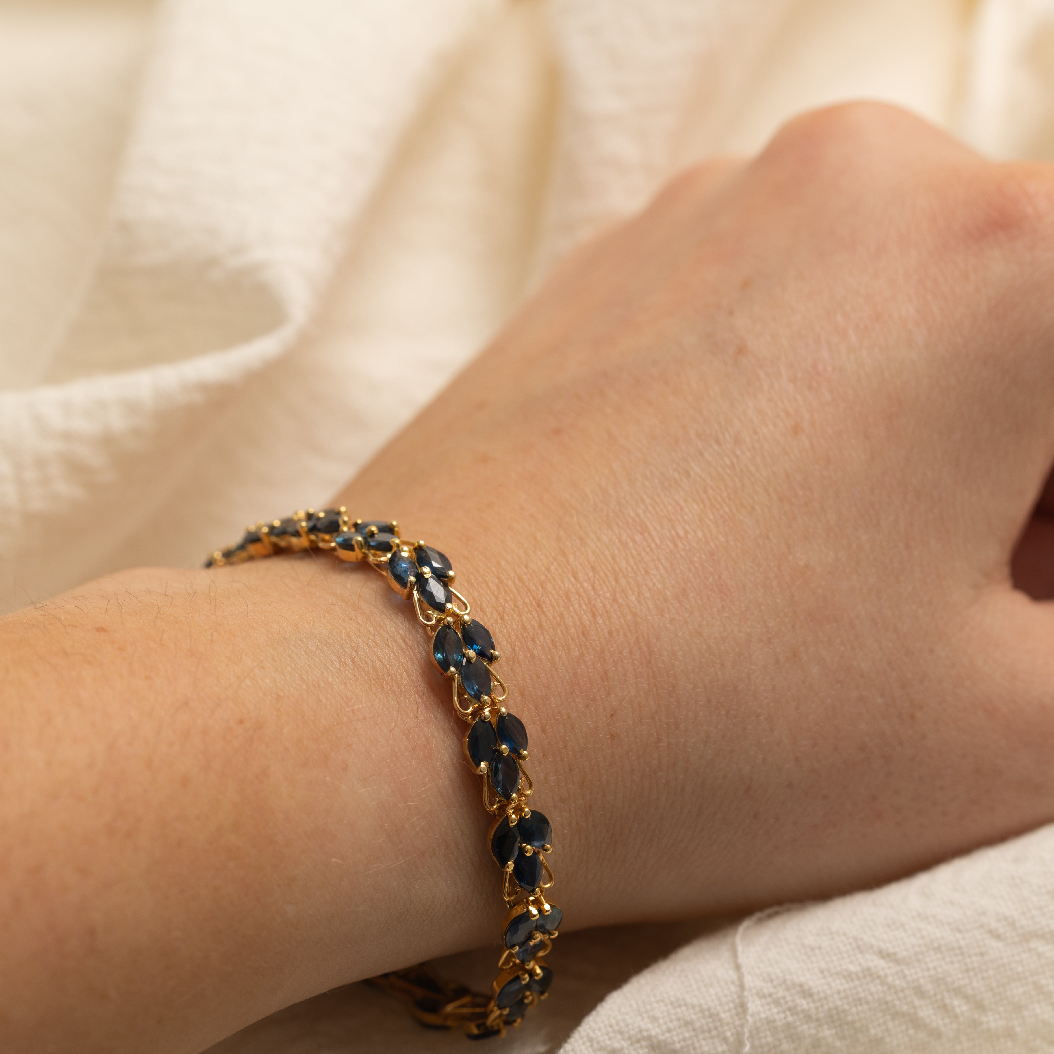 Marquise Cut Sapphire Cluster Gemstone Bracelet | 10.0ctw | 7" |