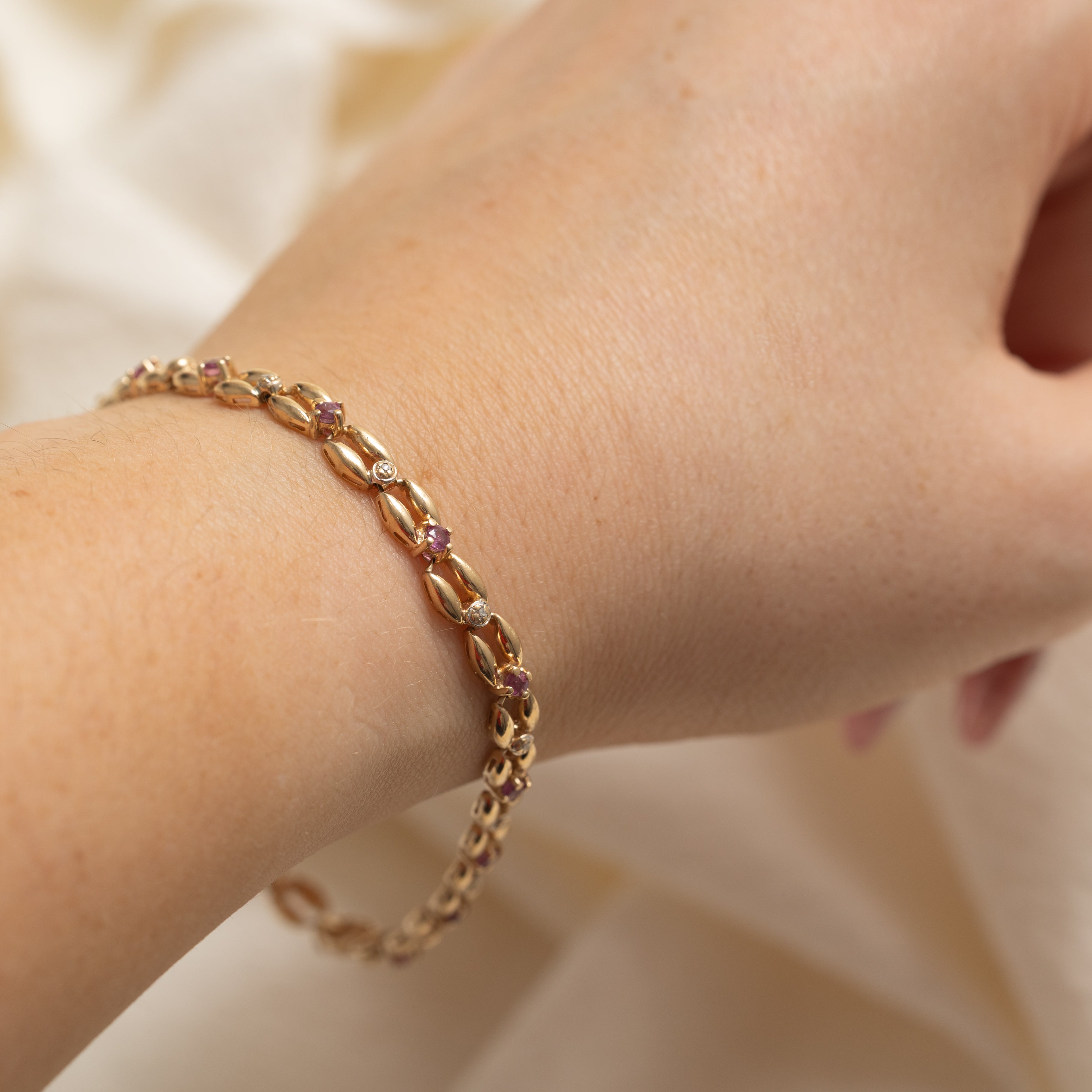 Ruby & Diamond Modified Panther Link Chain Bracelet | 0.7ctw, 0.03ctw | 8" |