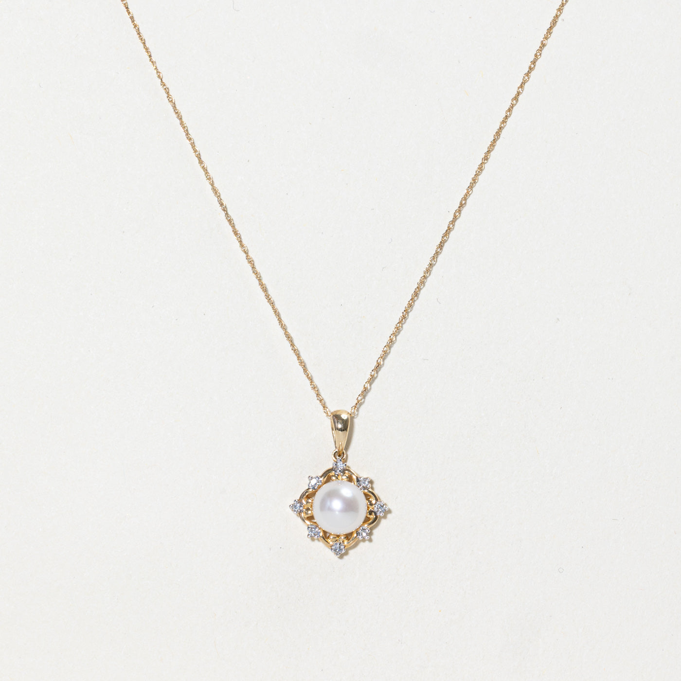 Collier pendentif diamant et perle | 0,04 ct | 45,7 cm