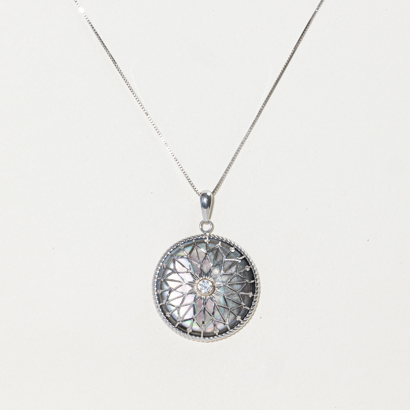 Black & White Mother of Pearl & Diamond Circle Pendant Necklace | 19.00ctw, 0.15ct | 18"