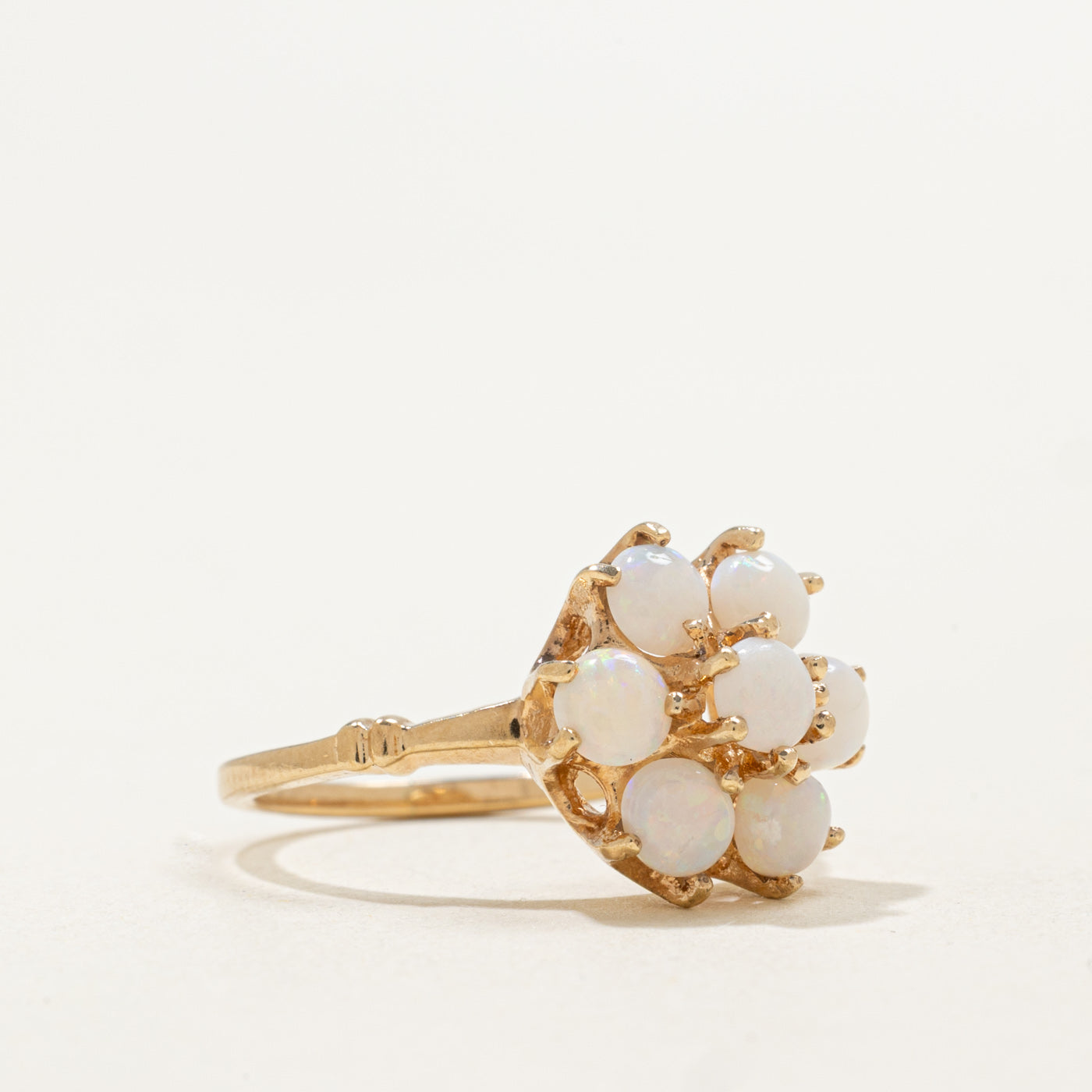 Bague en or 10 carats avec cabochon d'opale à motif floral | 1,00 ct | Taille 4,75