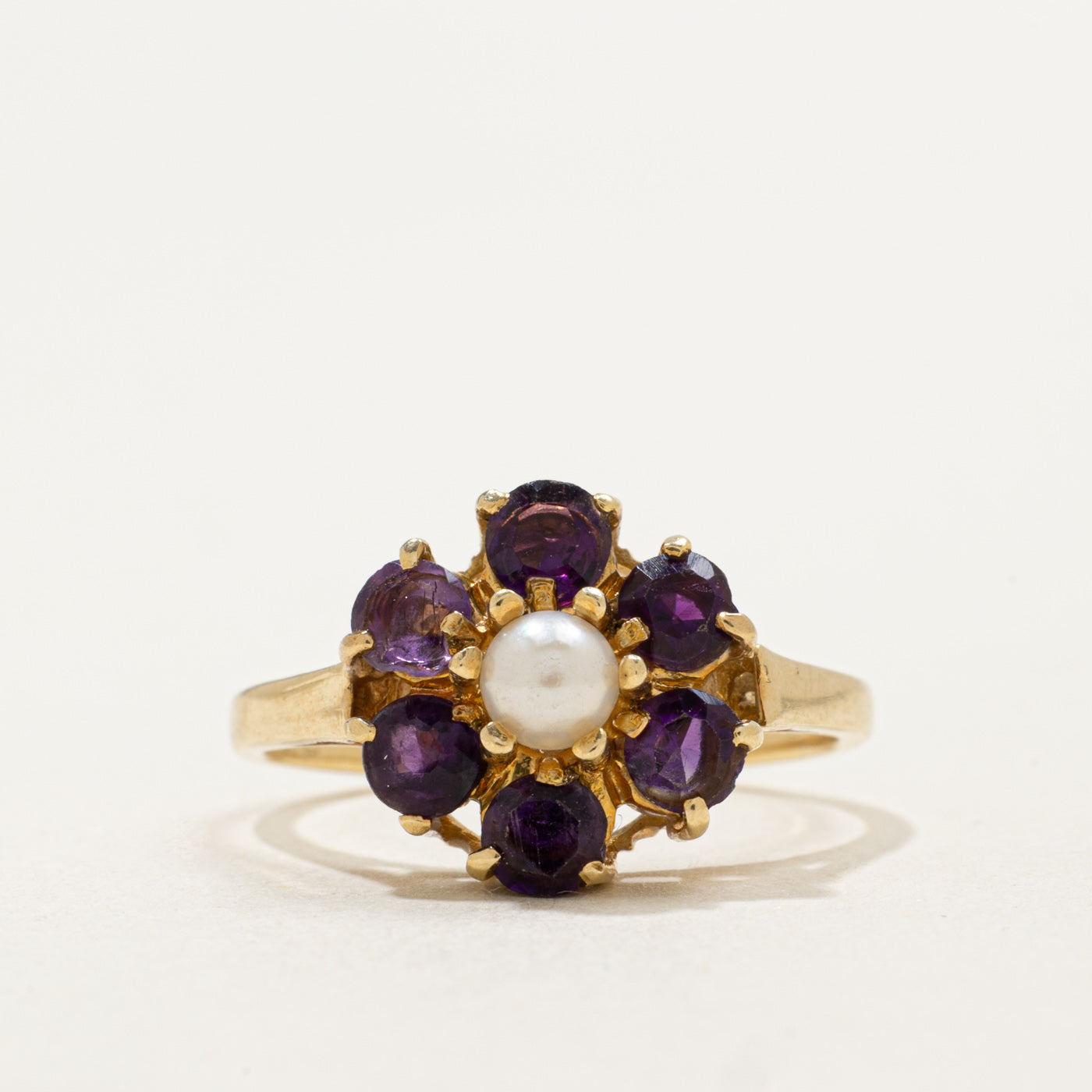 14K Round Cut Amethyst & Pearl Flower Ring | 0.90ctw | SZ 6.25