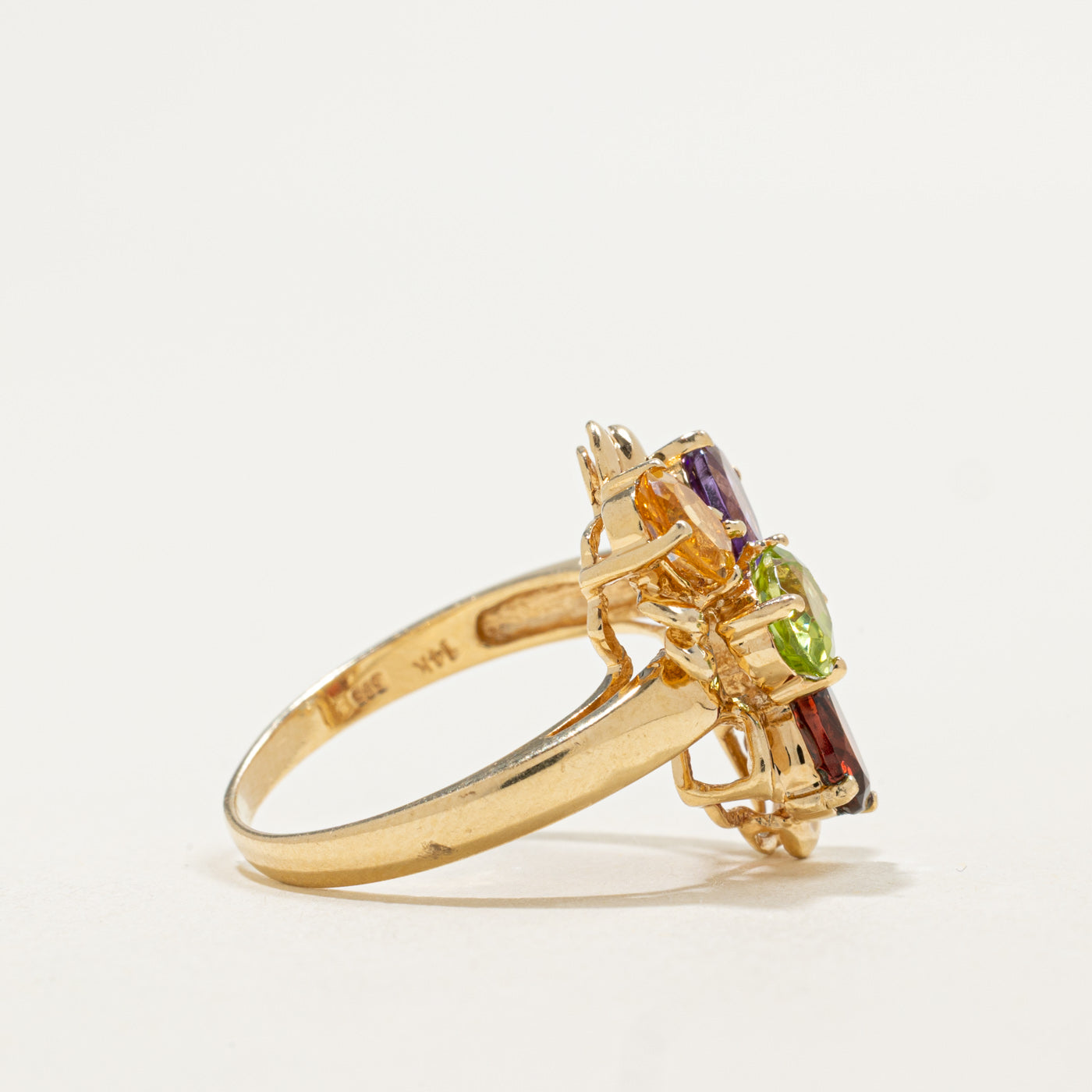 Bague cocktail ornée de plusieurs pierres précieuses en or 14 carats | 2,50 ct au total | Taille 7