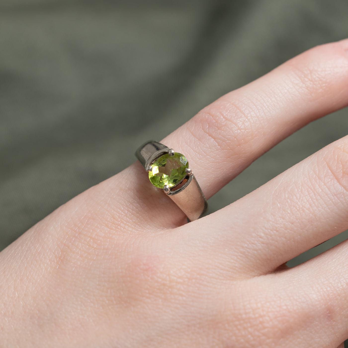 Oval Cut Solitaire Peridot Ring | SZ 4.0