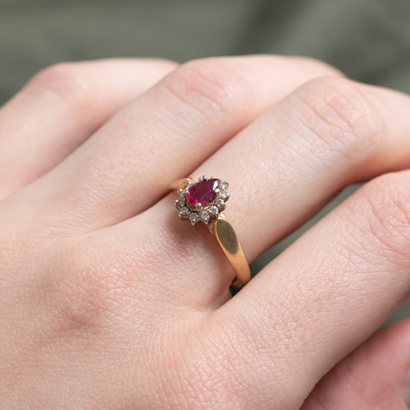 Pear Cut Ruby & Diamond Petal Halo Ring | SZ 7.25