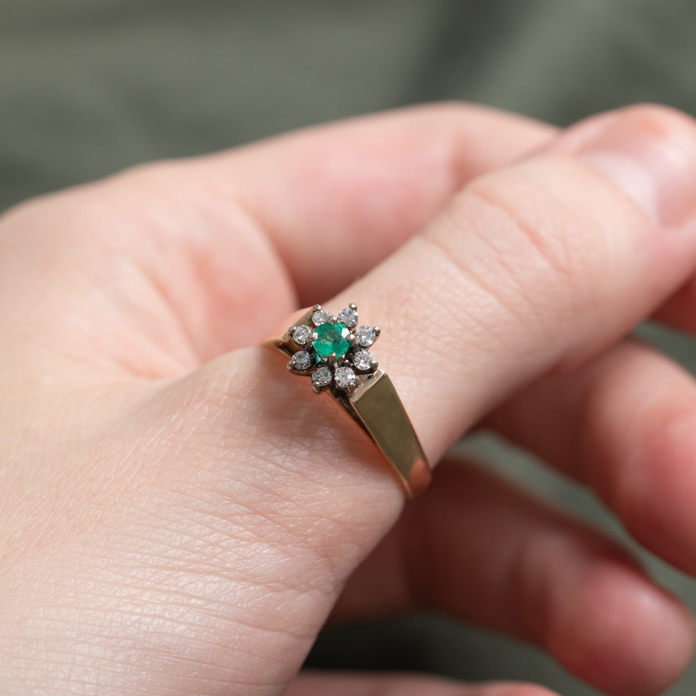 Emerald & Diamond Petal Halo Ring | SZ 9.0