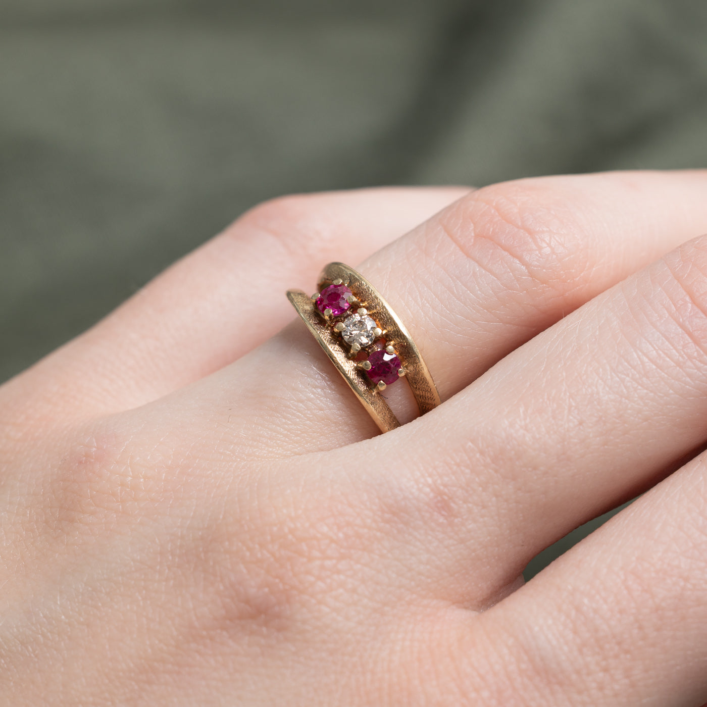 Three Stone Synthetic Ruby & Natural Diamond Textured Ring | SZ 5.25