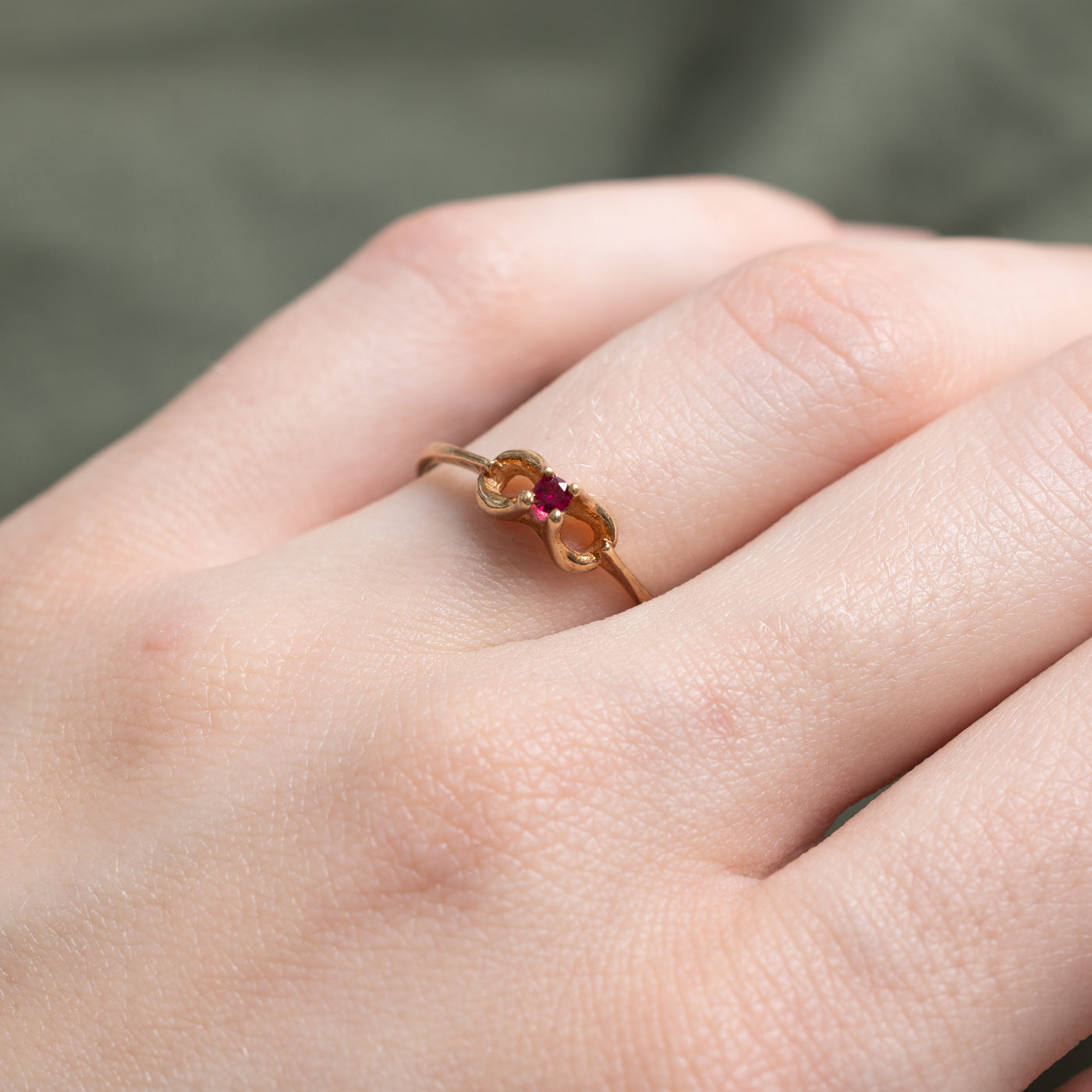 Bague nœud papillon en rubis synthétique, taille 6,25