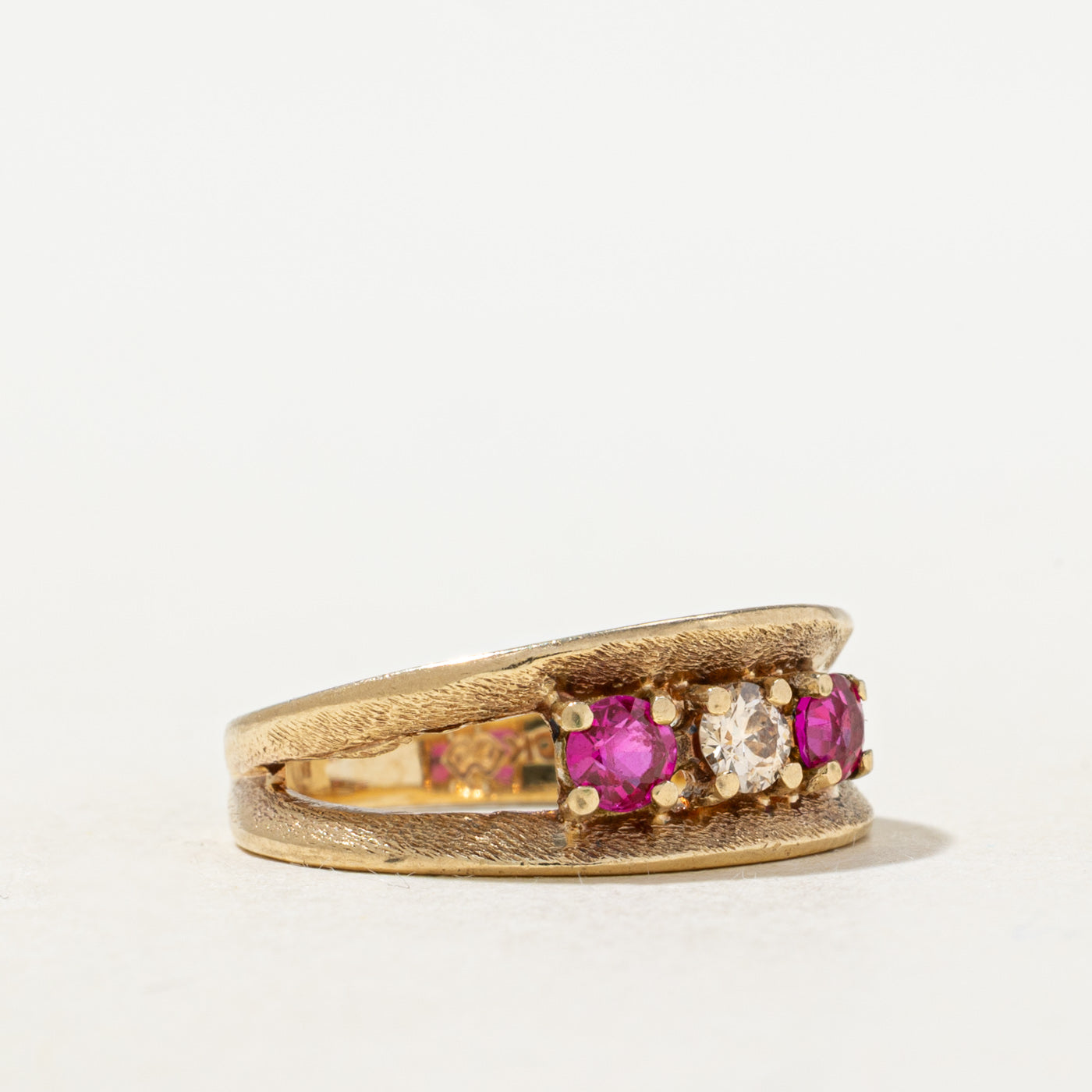 Three Stone Synthetic Ruby & Natural Diamond Textured Ring | SZ 5.25