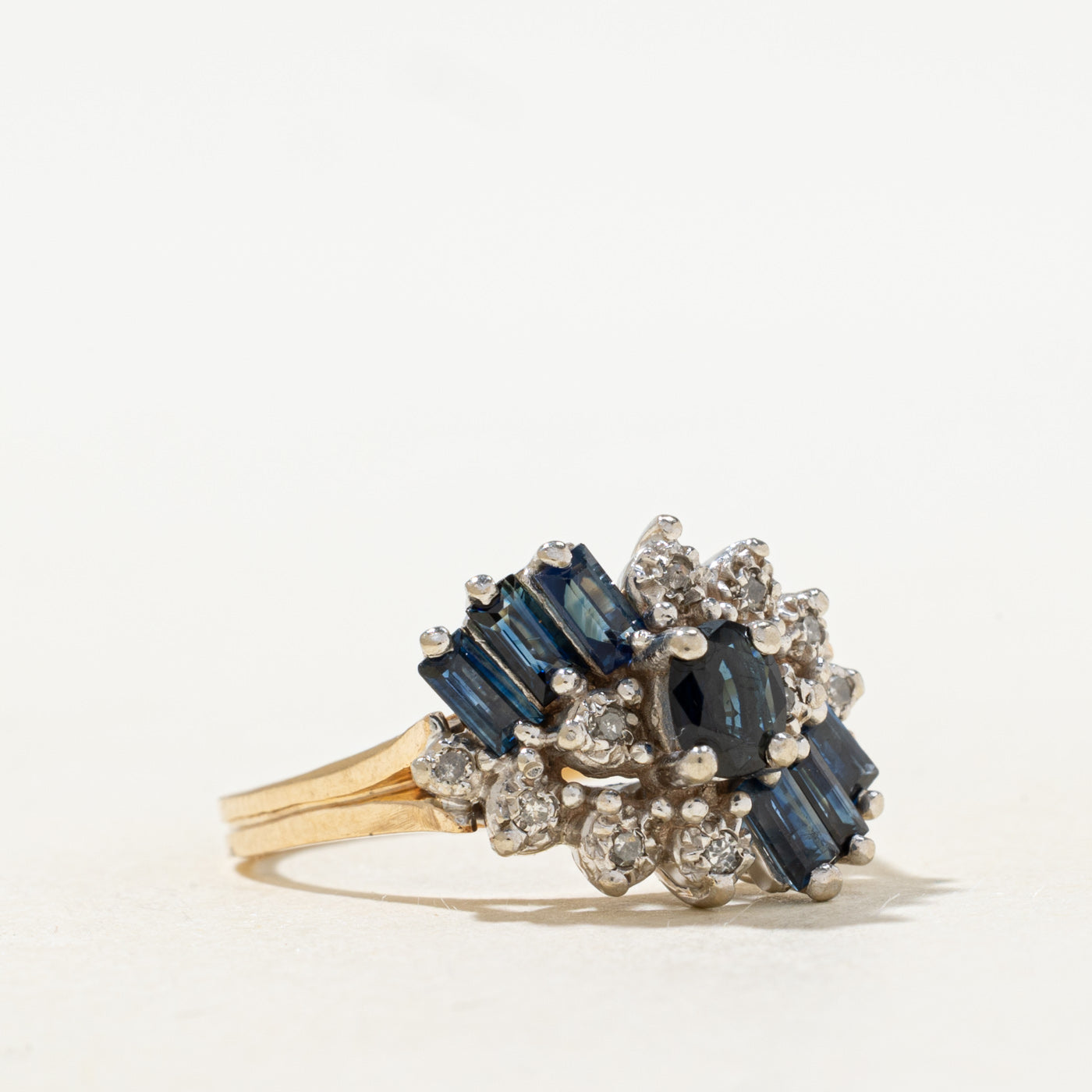 Bague cocktail sertie de saphirs et de diamants | 0,50 ct, 0,10 ct | Taille 7,5