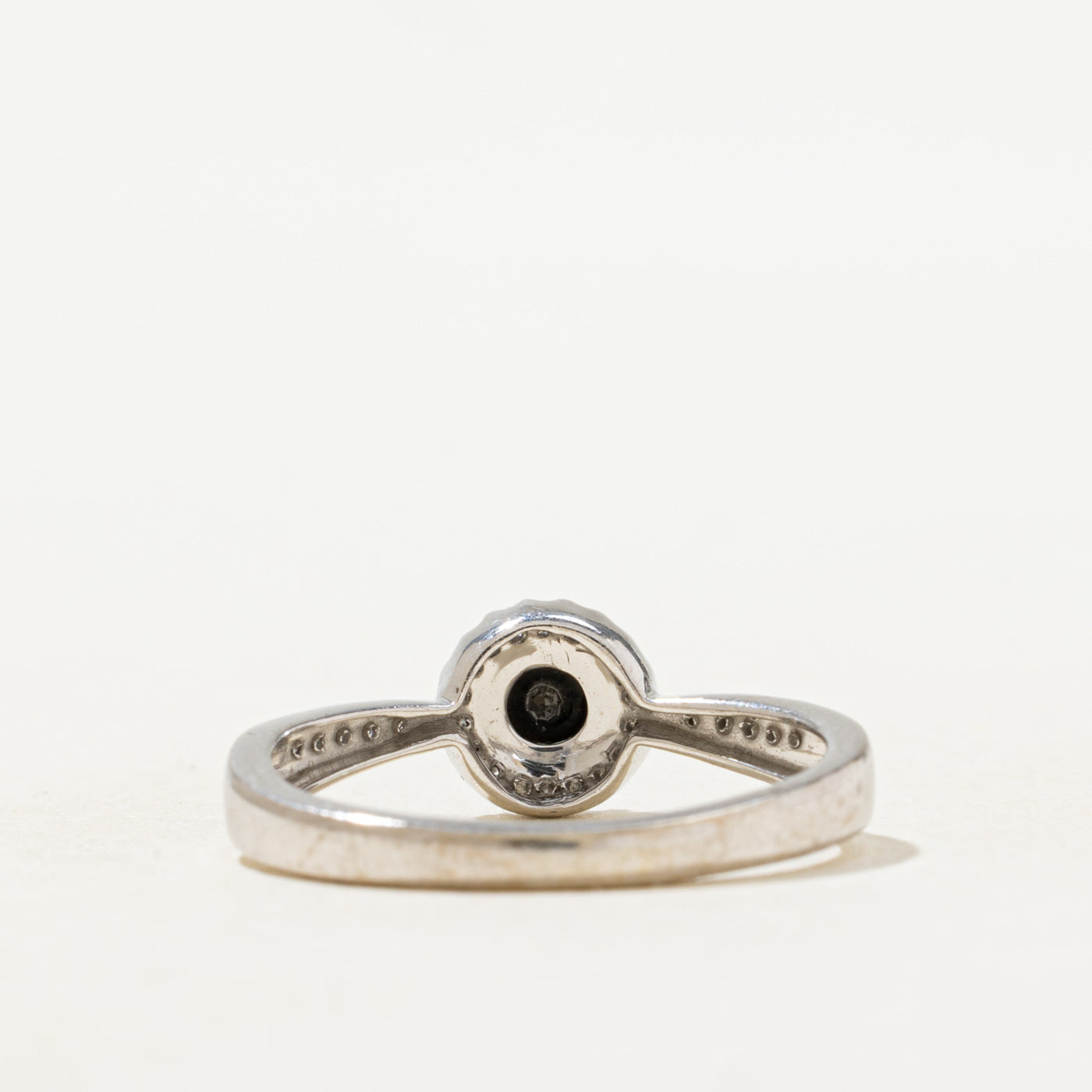 Bague halo en diamants noirs et blancs | 0,29 ct | Taille 6,5