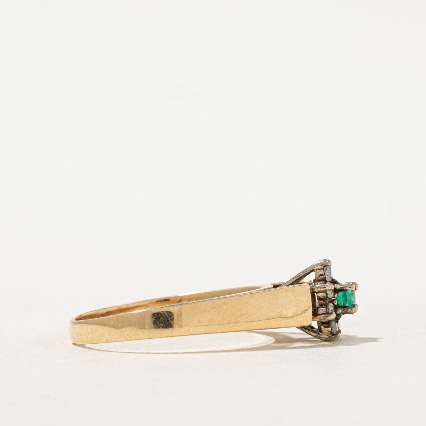 Emerald & Diamond Petal Halo Ring | SZ 9.0