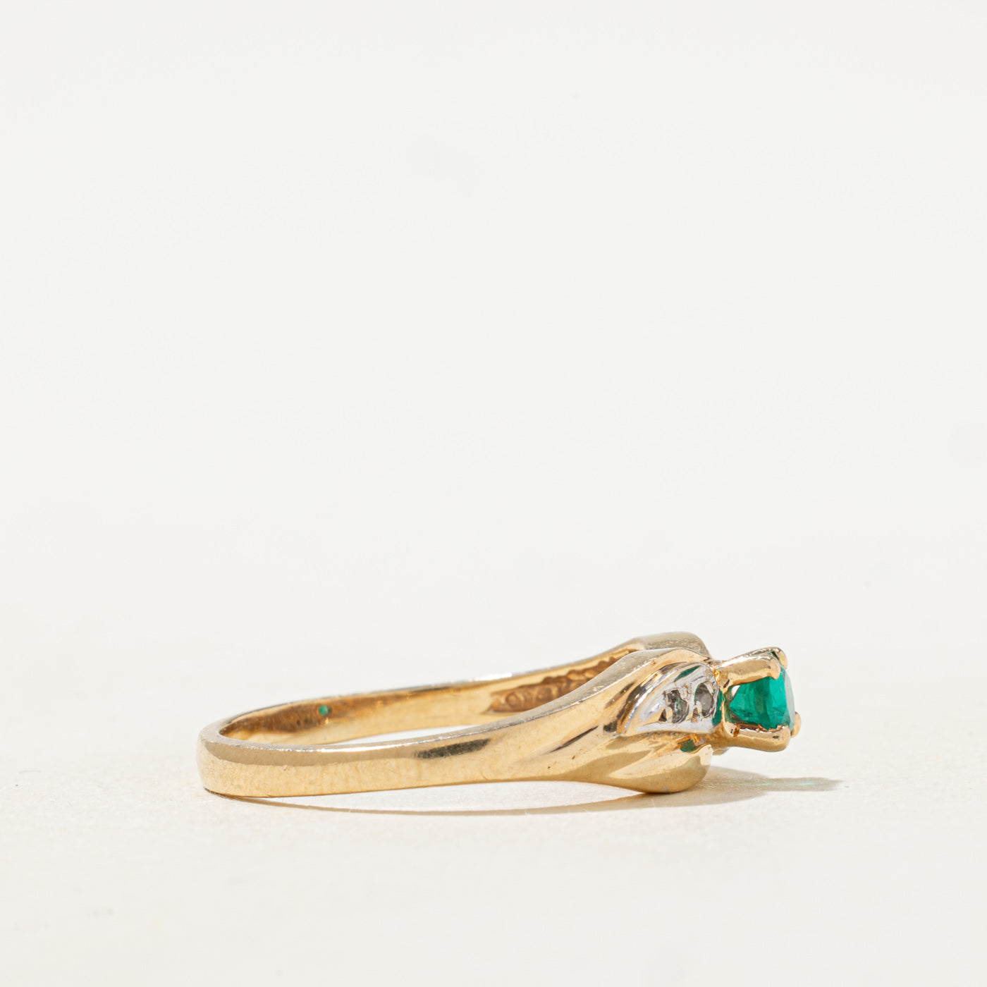Synthetic Emerald & Natural Diamond Ring | SZ 7.75