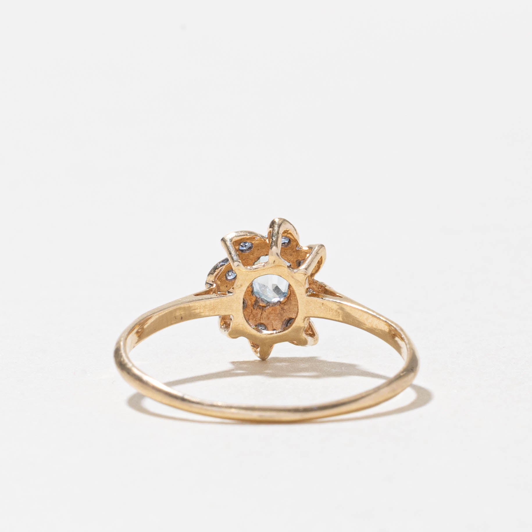 10k Oval Blue Topaz & Diamond Daisy Ring | SZ 8.5