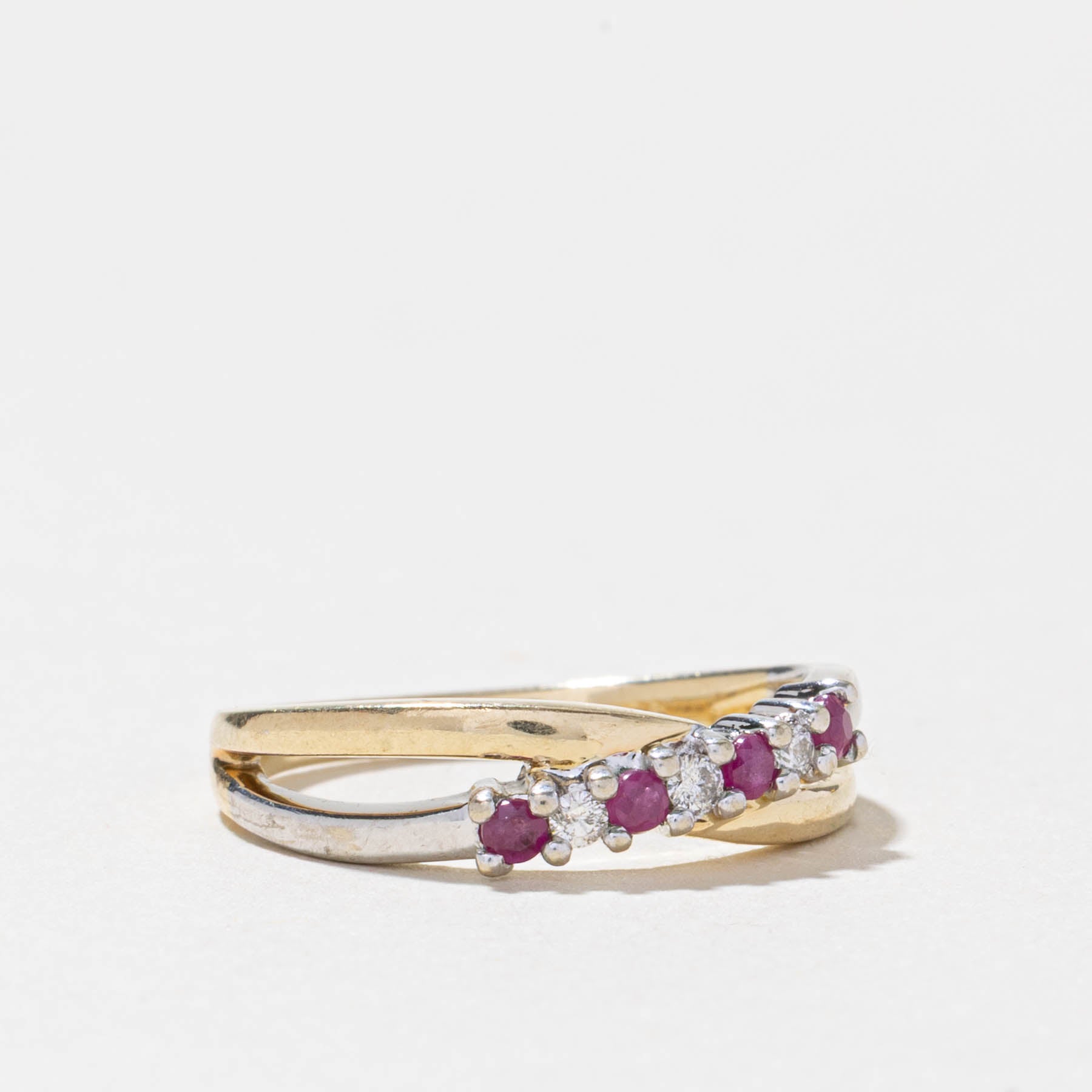 10k Ruby & Diamond Crossover Ring | SZ 6.75