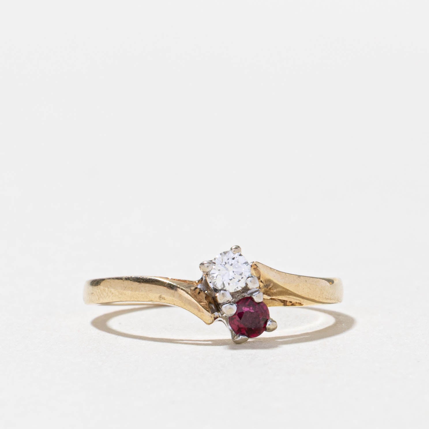 14k Toi et Moi Ruby & Diamond Ring | SZ 5.25