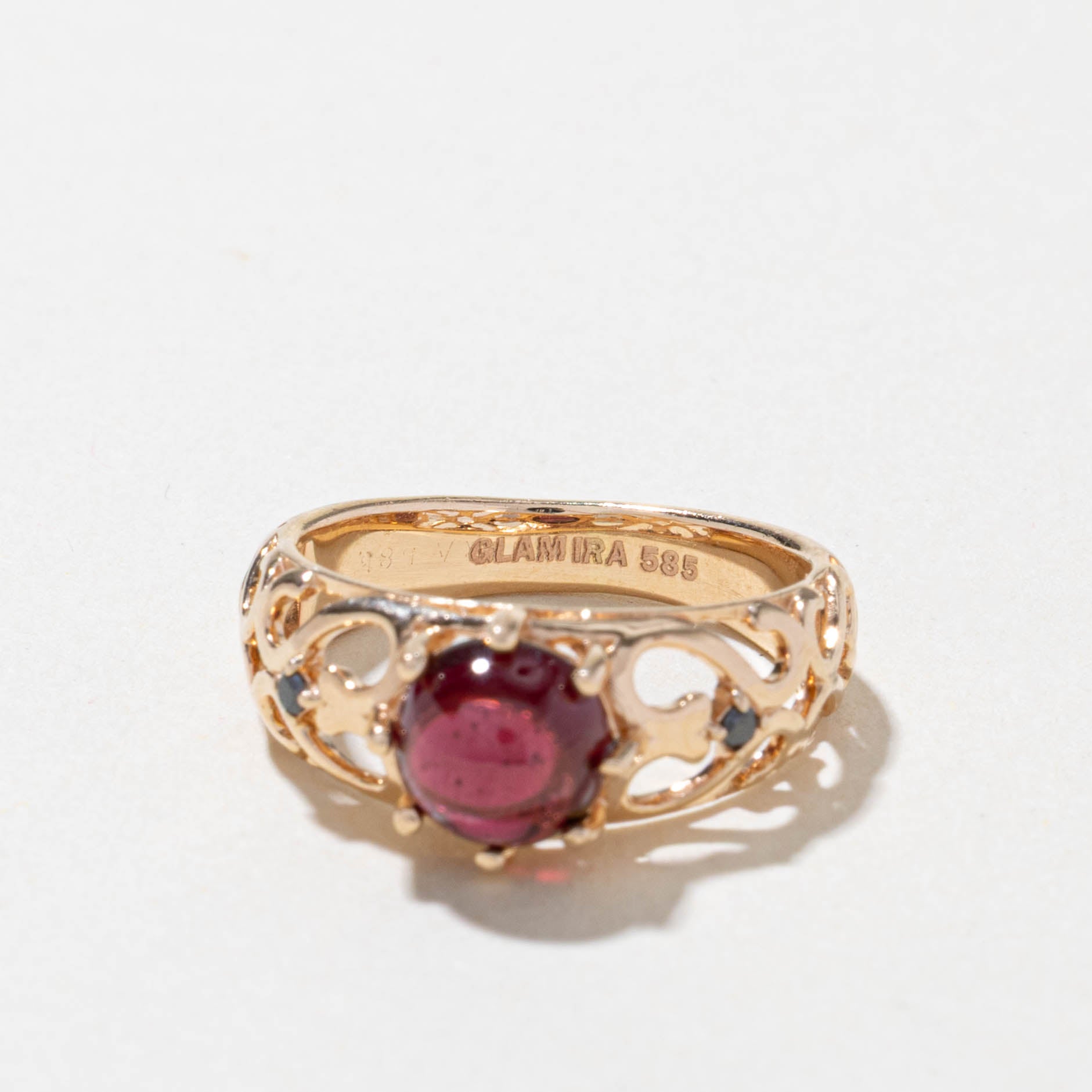 14k Cabochon Garnet Openwork Ring | 1.90ct | SZ 5.75
